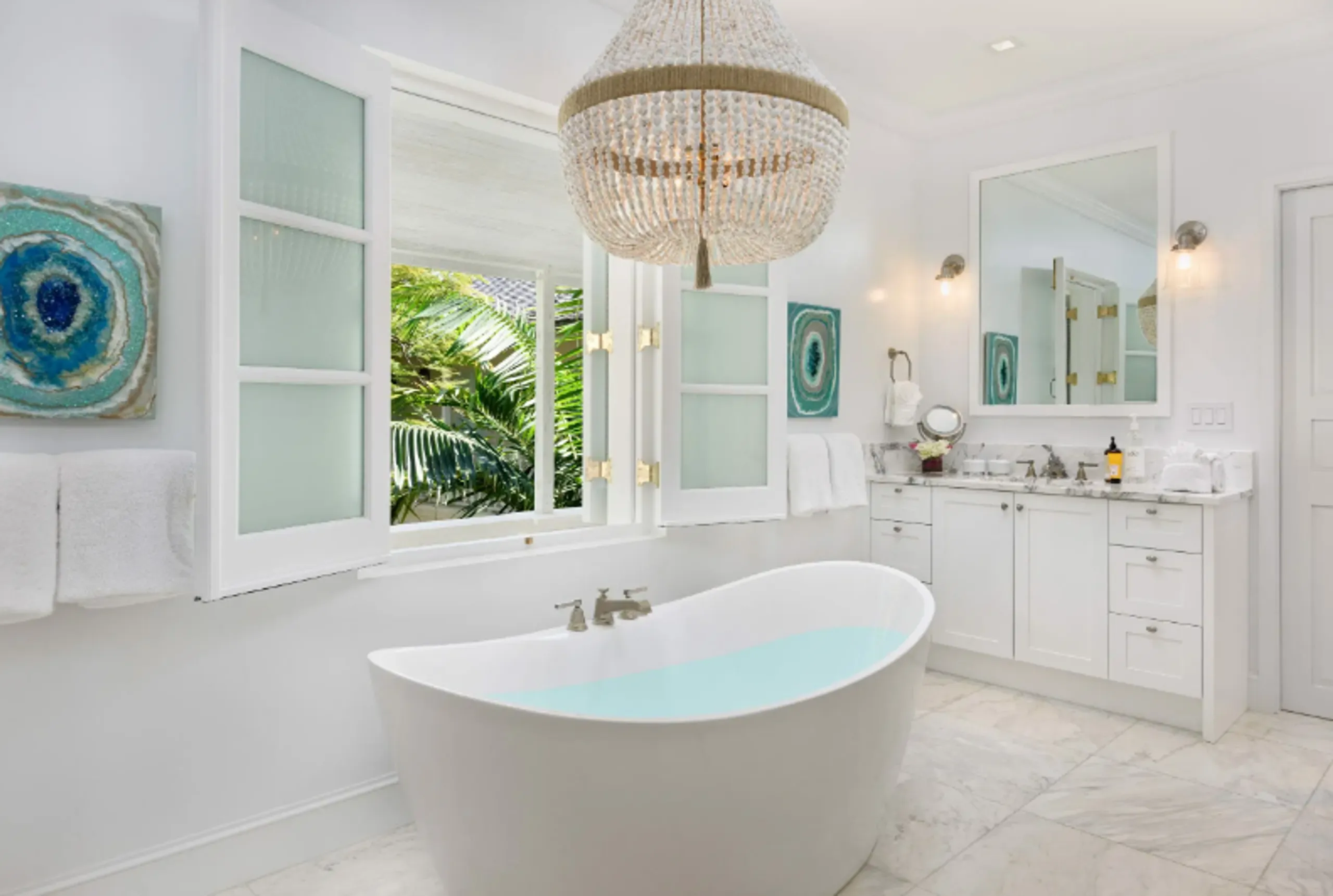 A Luxurious Caribbean Estate with Private Pool and Ocean Views — photograph 9