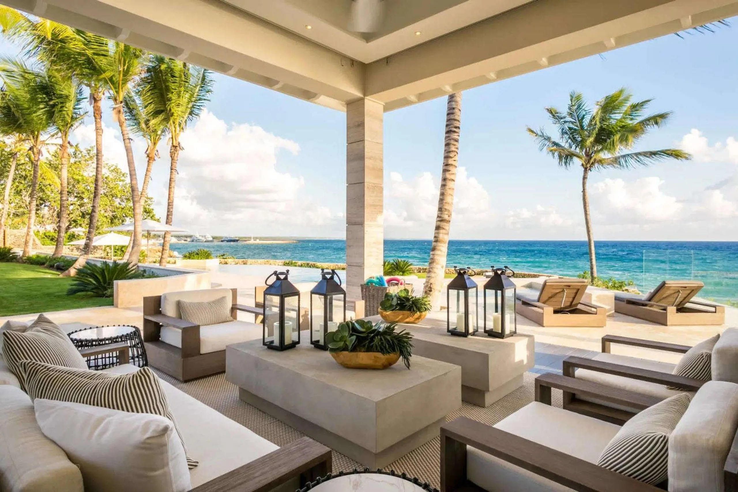 Casa de Campo's Sophisticated Contemporary Overlooking the Caribbean Sea — photograph 3