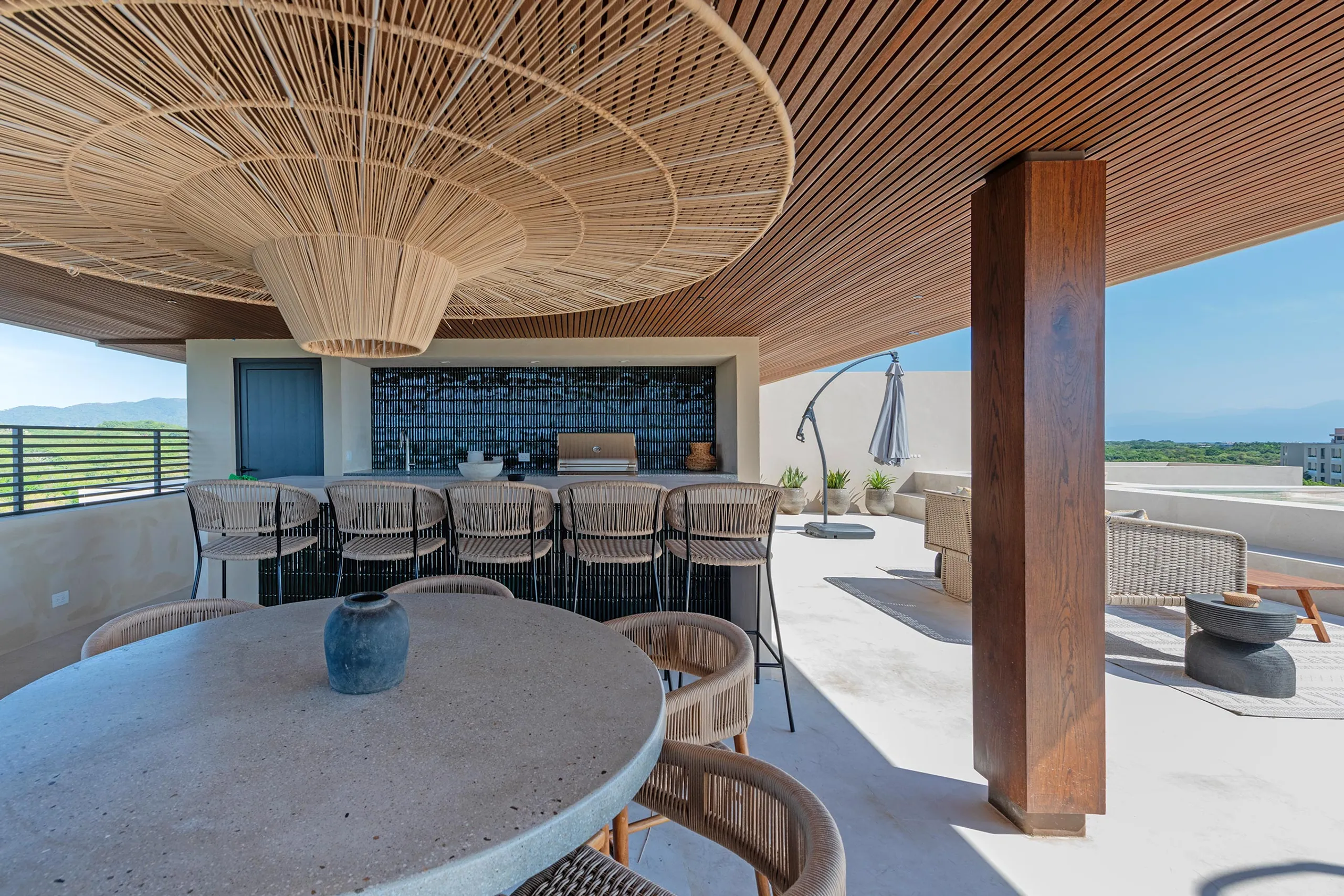 Luxe 4-Bedroom Penthouse with Infinity Pool in Punta Mita — photograph 8