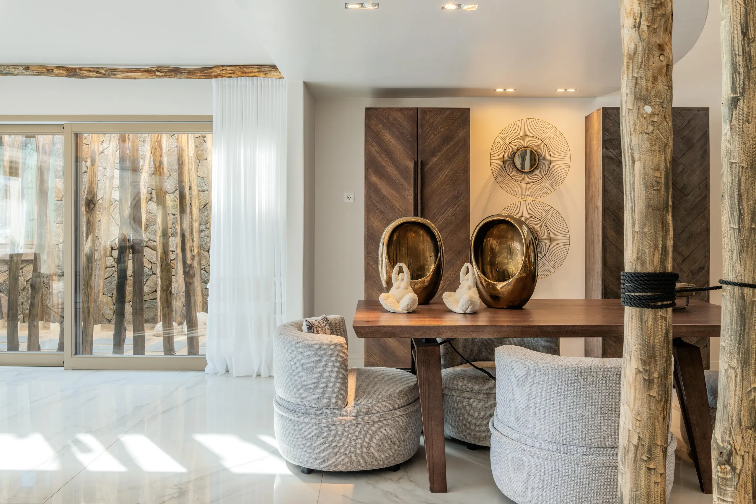 Enchanted Luxury Villa with 11BR, Captivated Ocean Front Retreat — photograph 10