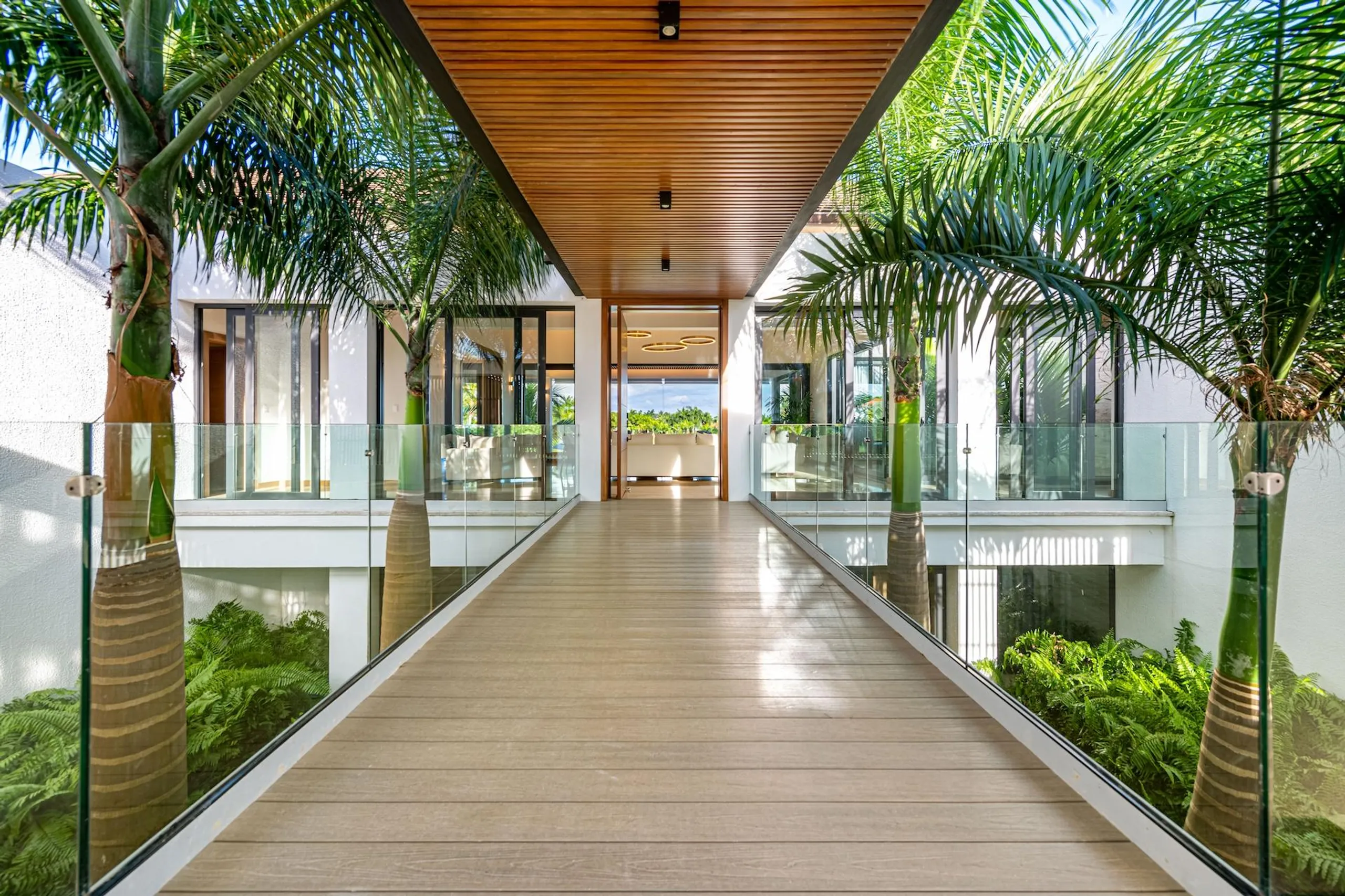 Opulent Charm in Río Arriba with Private Pool and Caribbean Views — photograph 5