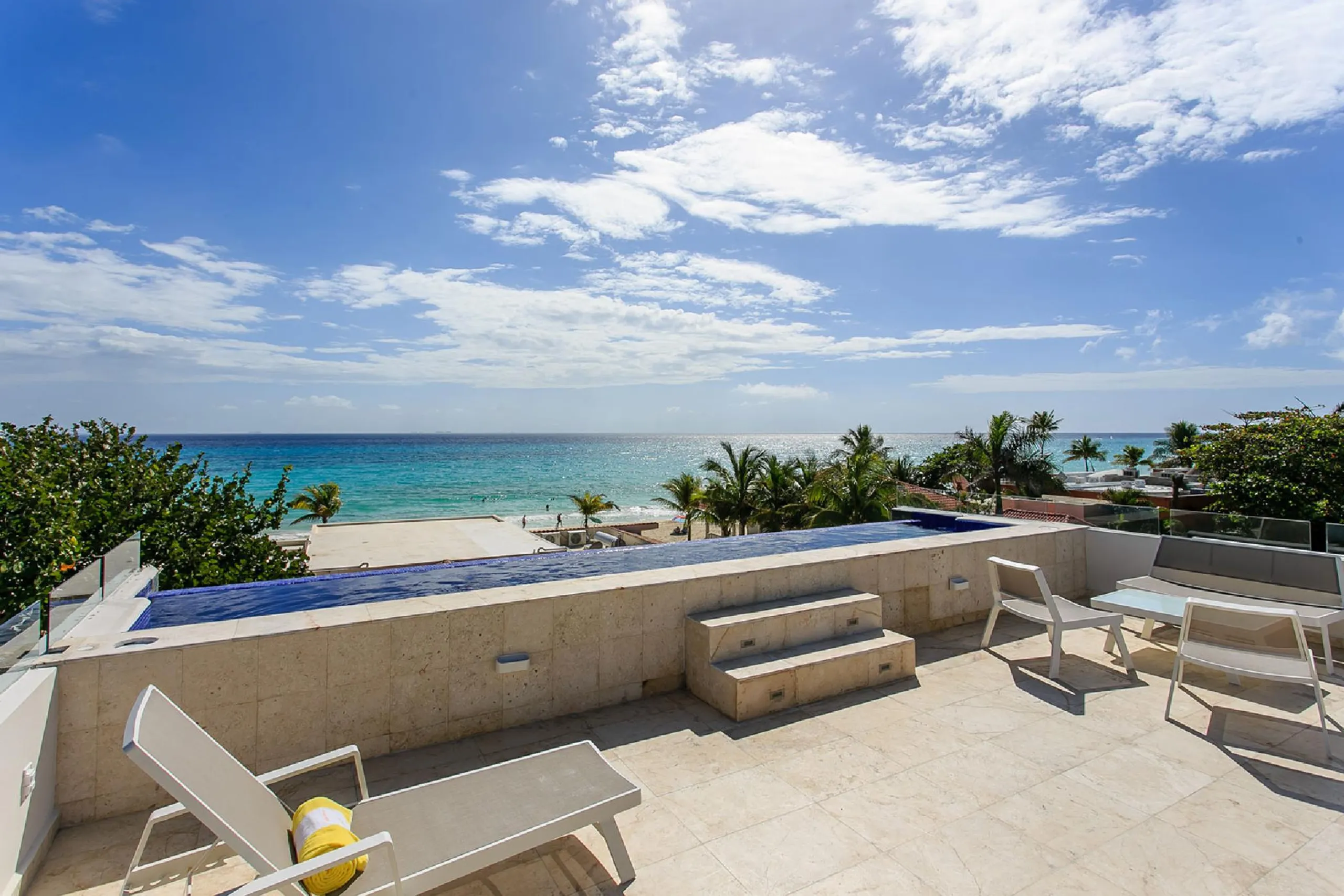 Modern Playa del Carmen Villa  with Private Pool and Hot Tub with Ocean Views — photograph 10