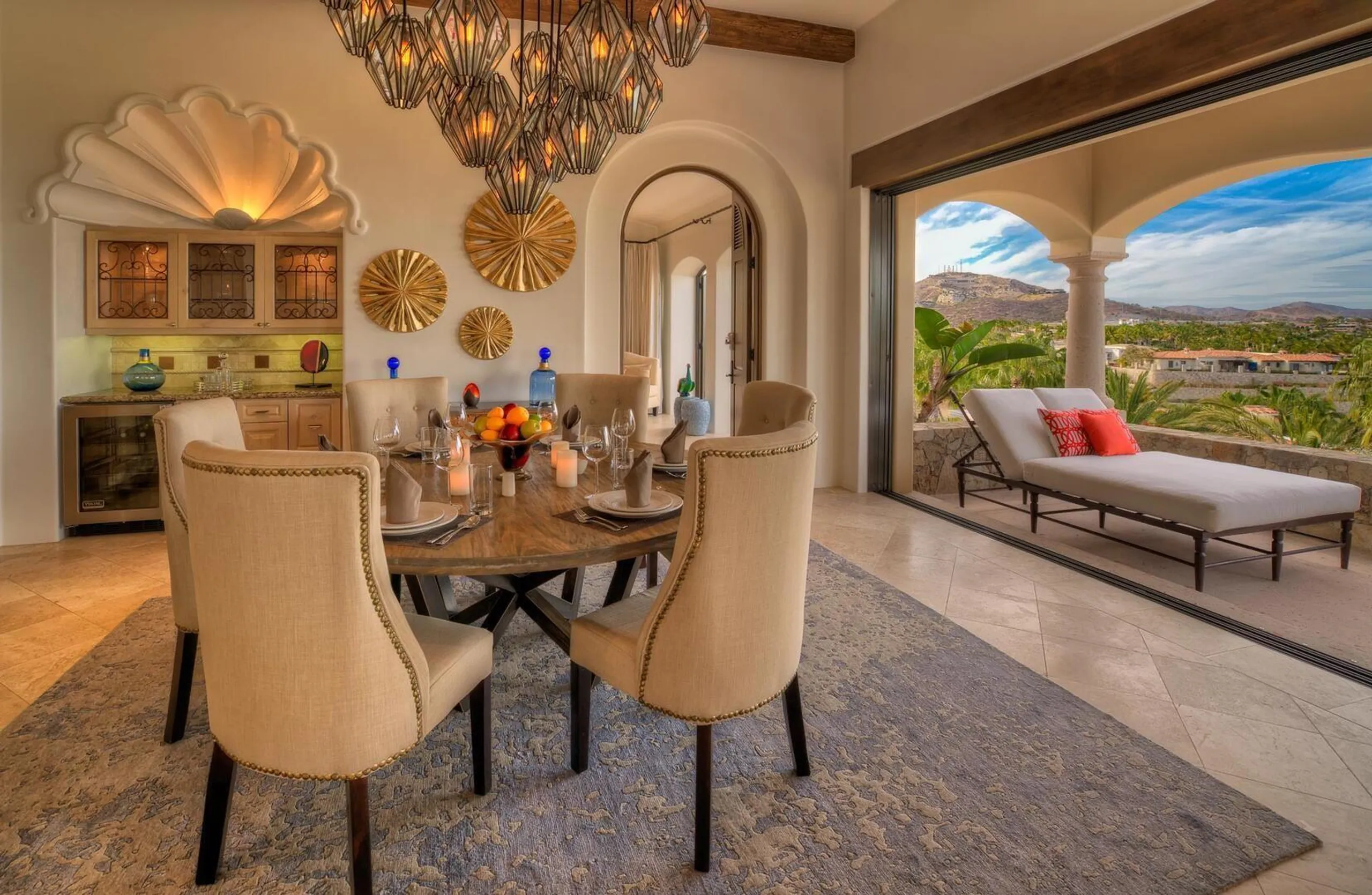 Enchanting Villas del Mar Estate with Infinity Pool and Spa — photograph 9