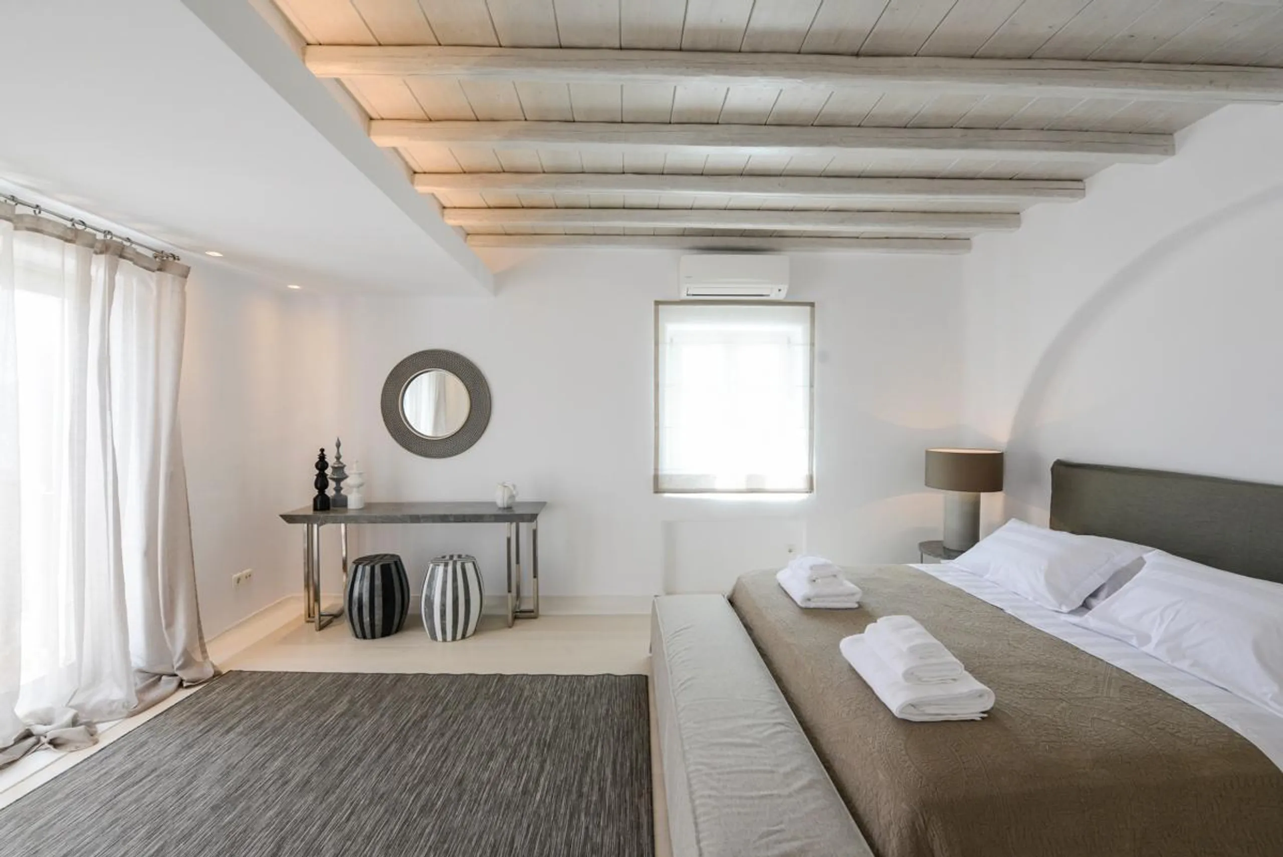 Flawless Minimalist Villa with Private Pool and Aegean Sea Views — photograph 10