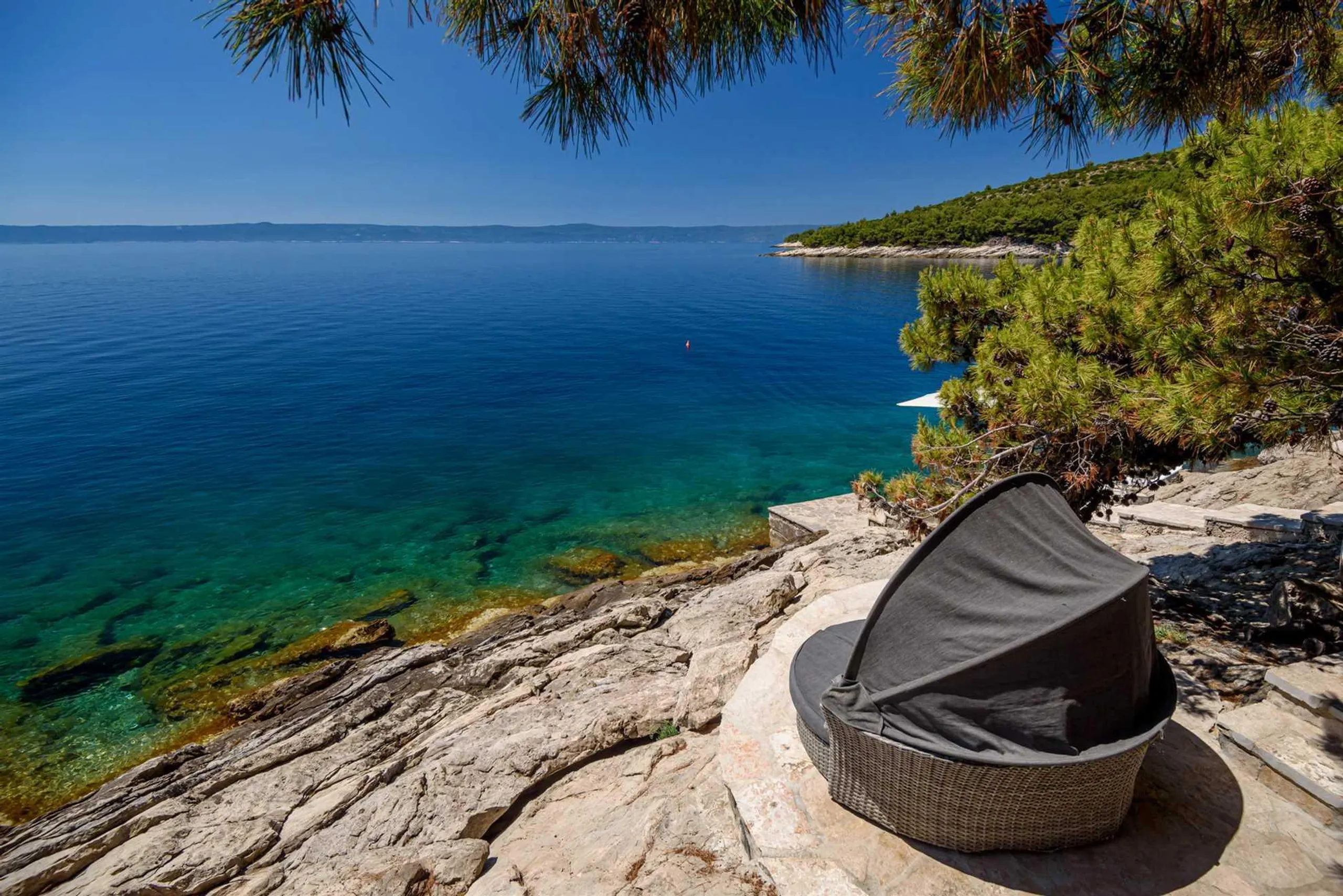 Enchanting Dalmatian Villa with Private Pool and Stunning Sea View — photograph 12