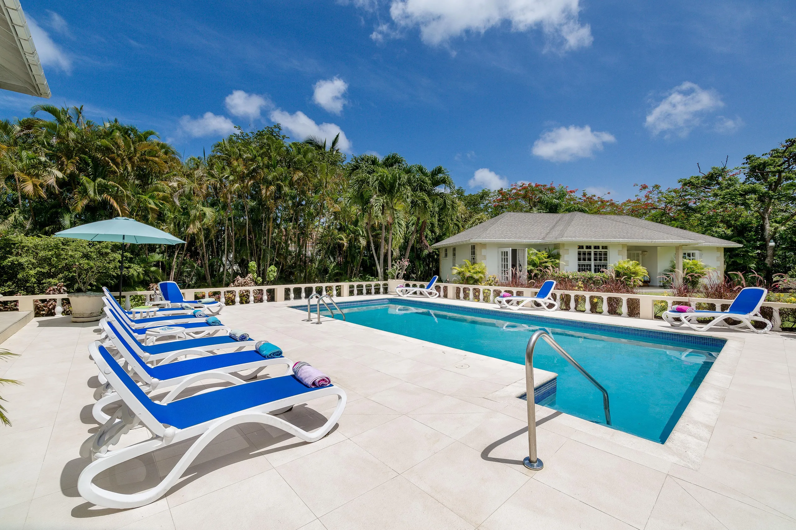 Classical Barbados Beach Villa with Private Pool and Beach Club Access — photograph 3
