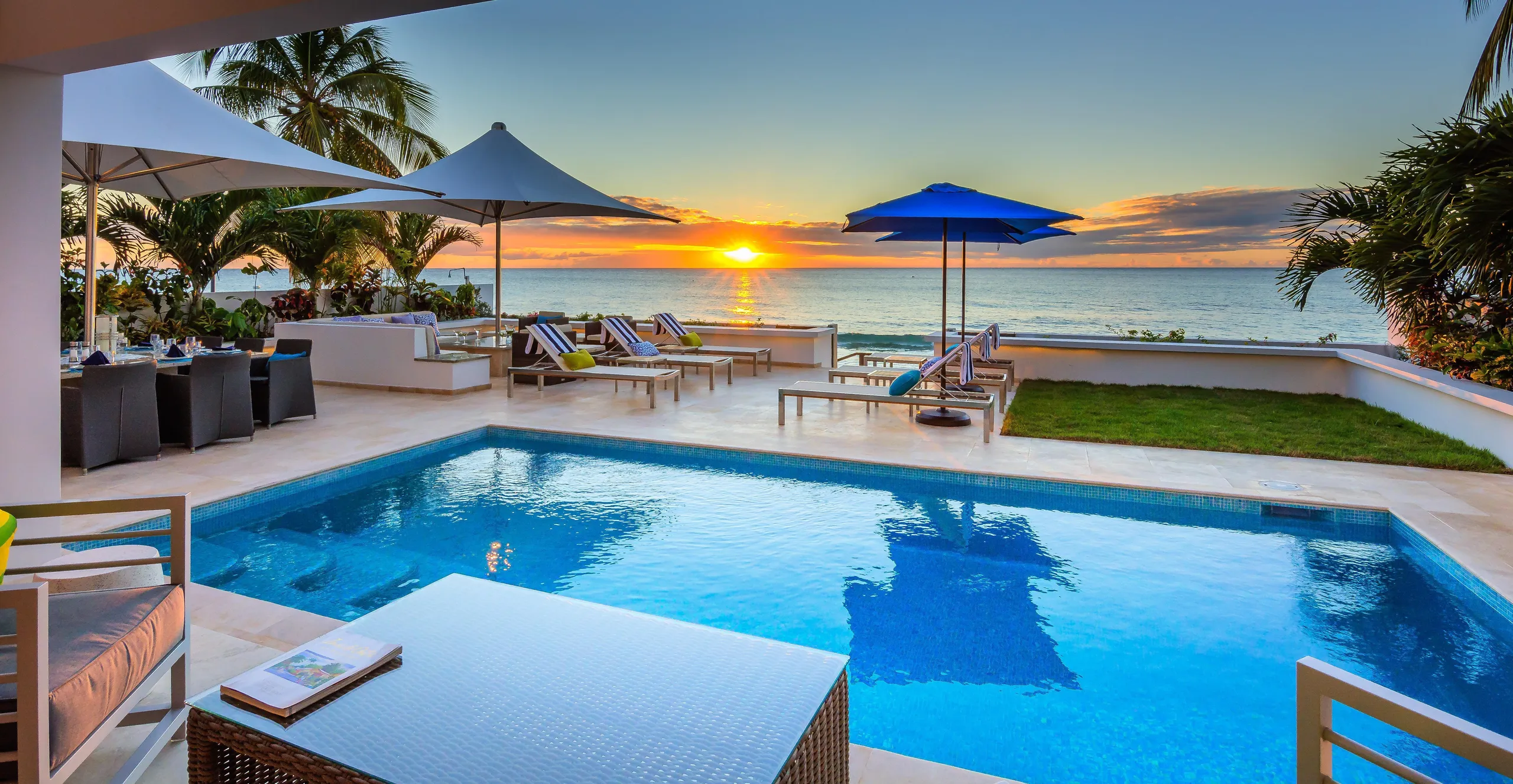 Barbados Beachfront Contemporary High End Villa with Elevated Sea View — photograph 10
