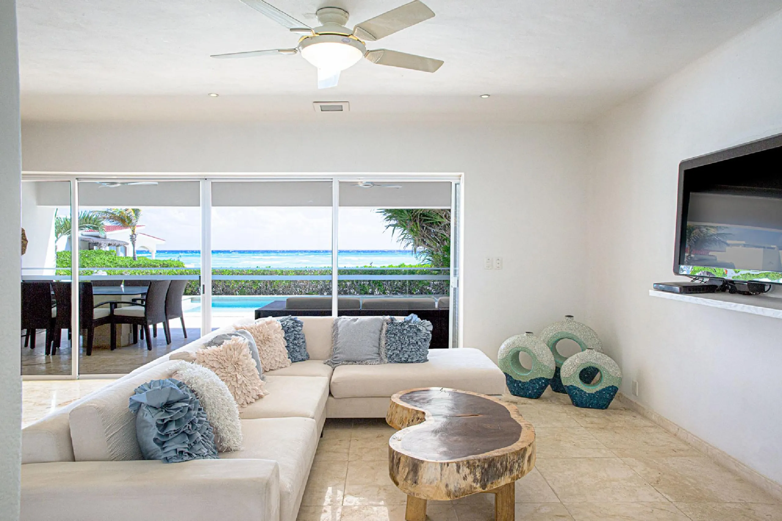 Playa del Carmen Modern Luxury Villa with Private Pool and Ocean Views — photograph 9