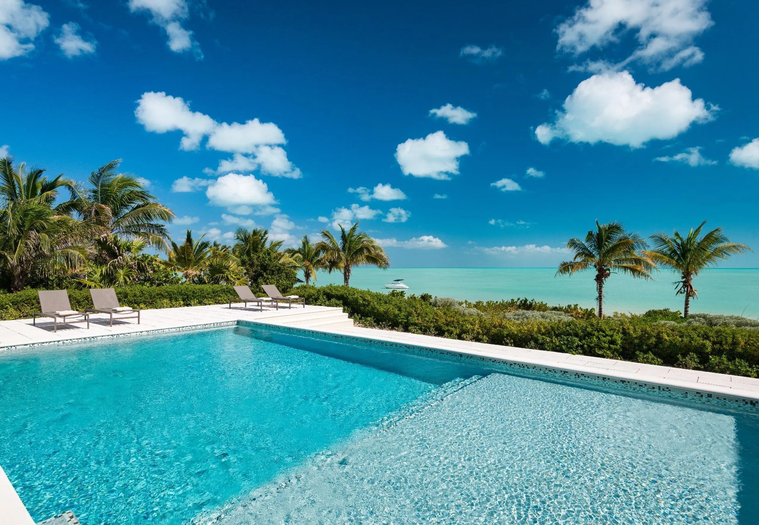 Elegant Architectural Contemporary Villa with Private Pool and Views of the Caribbean — photograph 5