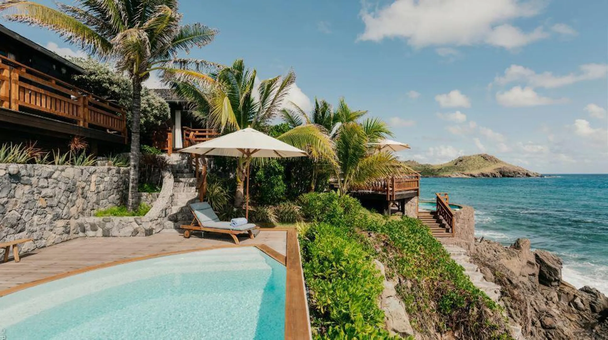 Serene Private Ocean View Villa with Heated Pool and Jacuzzi — photograph 6