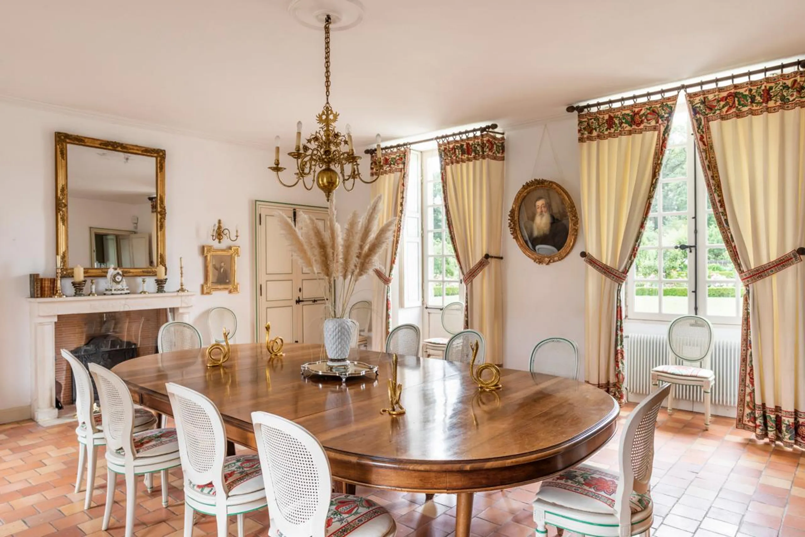 Sensational 18th Century Villa with Private Pool, Garden and Glorious Parkland — photograph 7