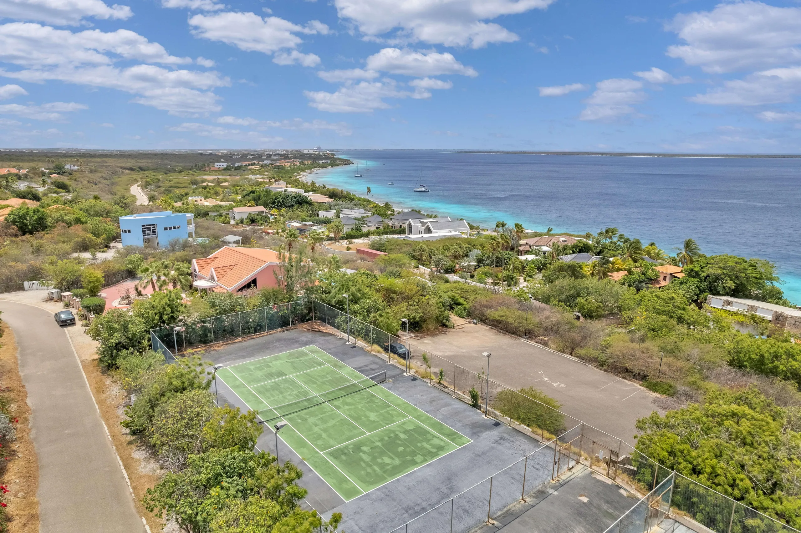 Captivating Oceanfront Villa with Private Pool and Stunning Views in Bonaire — photograph 5