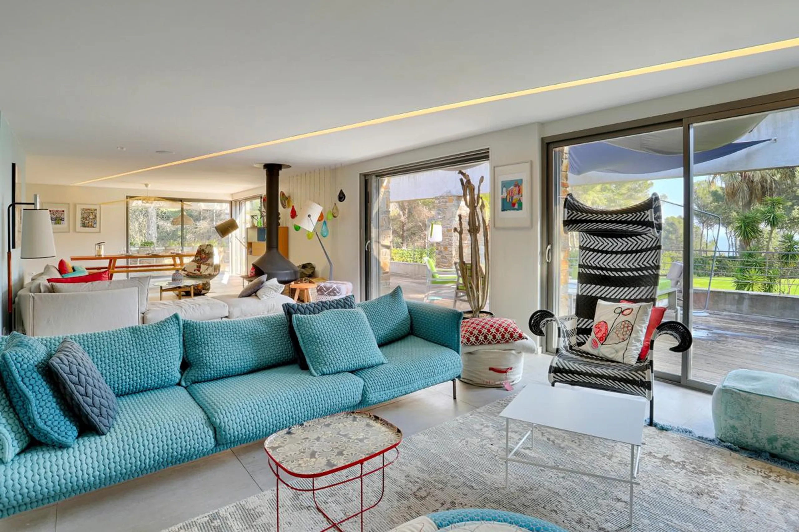Deluxe Spacious Villa with Pool and Gaou Bay Nearby — photograph 10