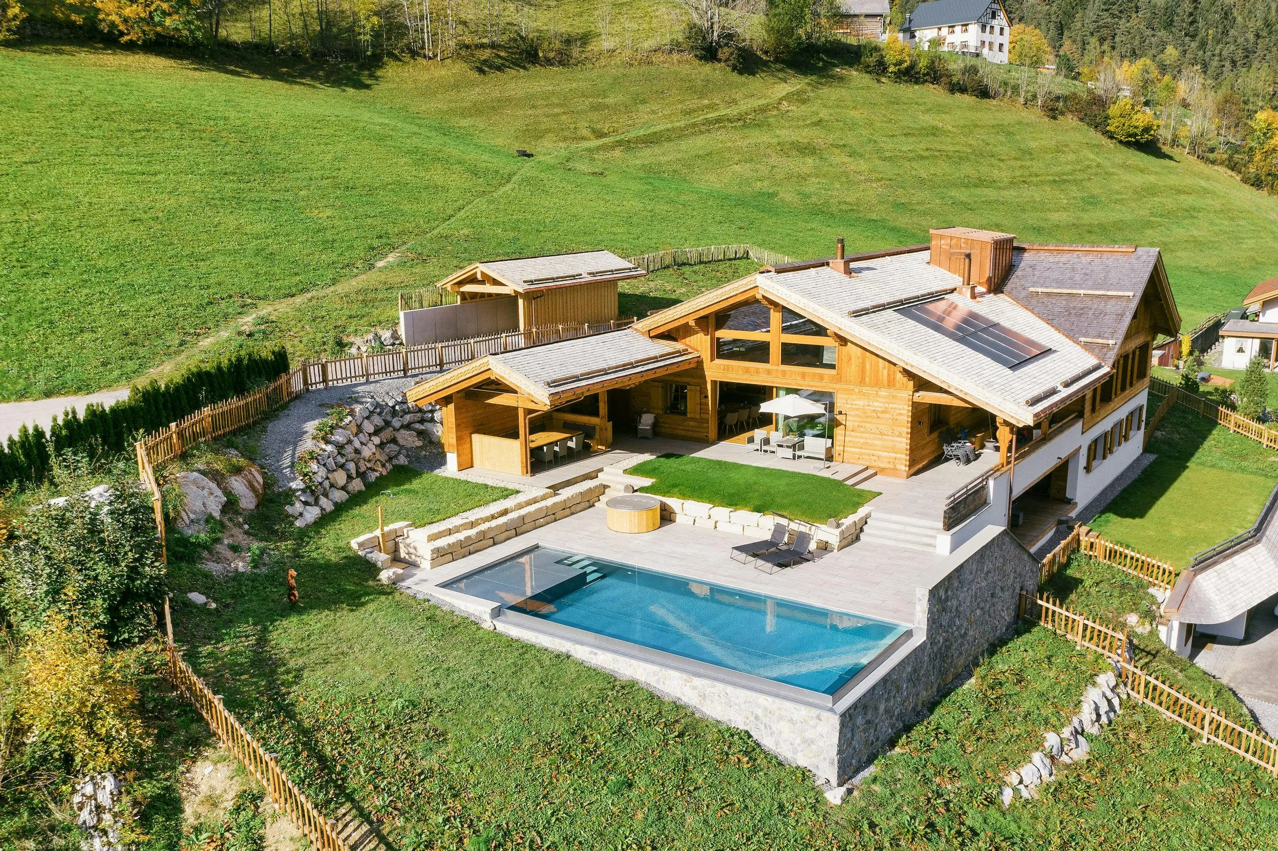 Brilliant Brandnertal Chalet with Infinity Pool and Lush Grounds — photograph 6