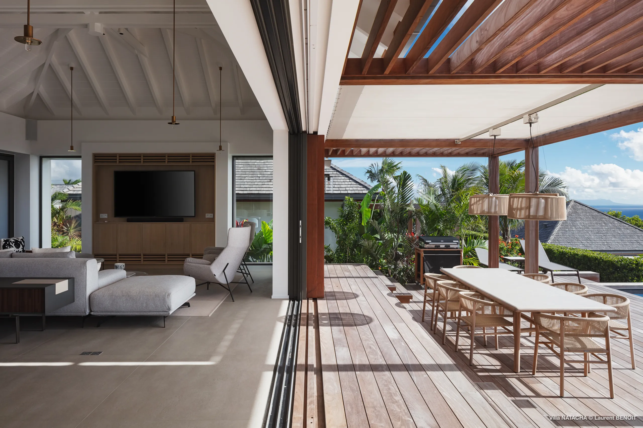 Sophisticated Lurin Villa with Heated Pool & Sea Views — photograph 9