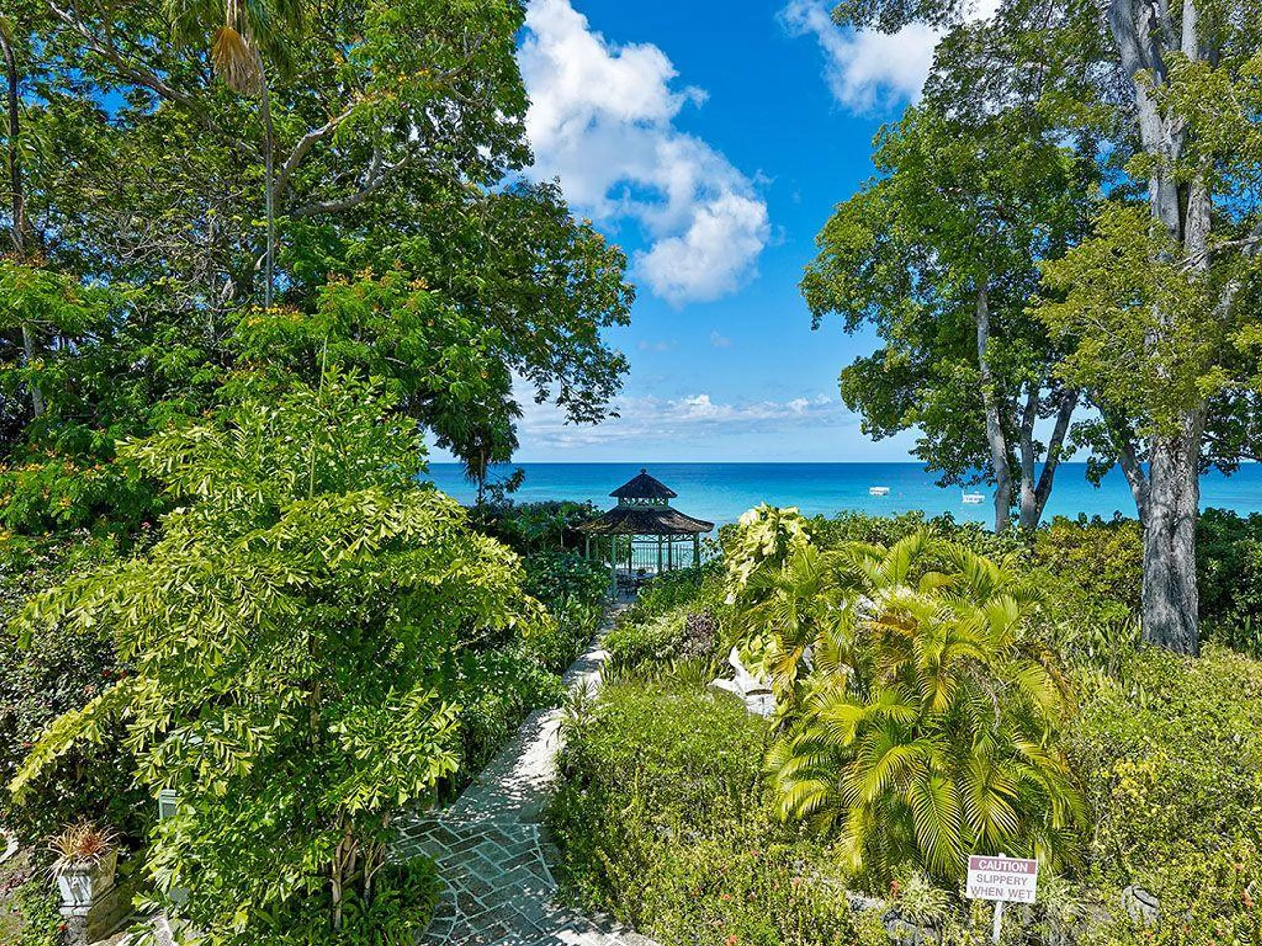 Barbados Majestic Villa with Breathtaking Views of the Caribbean Sea — photograph 4