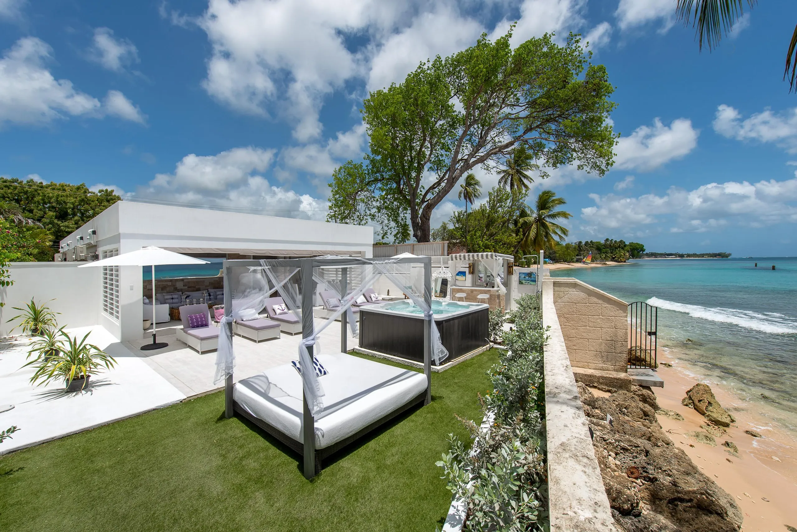 Barbados Ibiza-Style  Villa with Direct Beach Access — photograph 5
