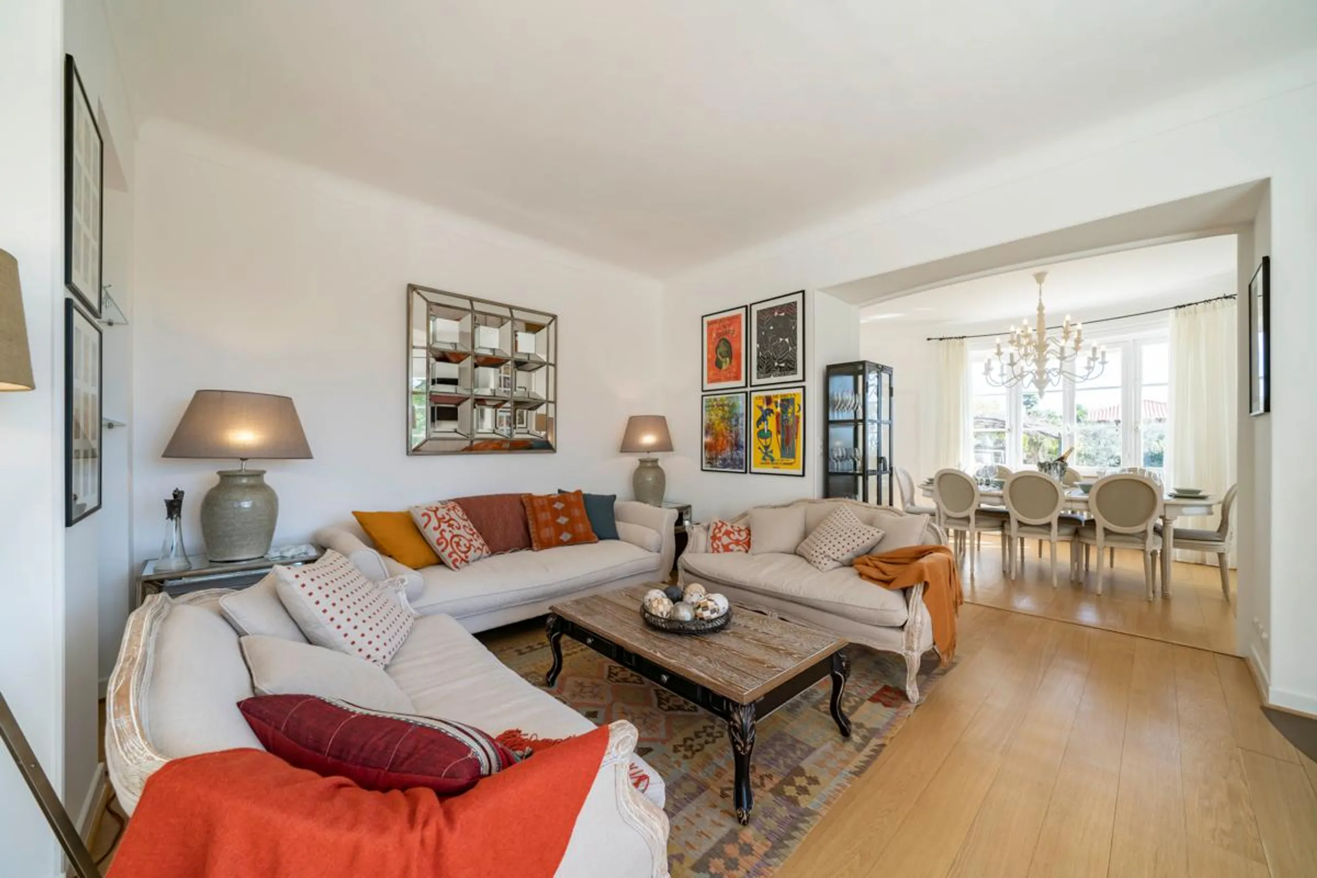 Magnificent Six Bedroom Villa with Unique Pool, Stunning Valley and Sea Views — photograph 6