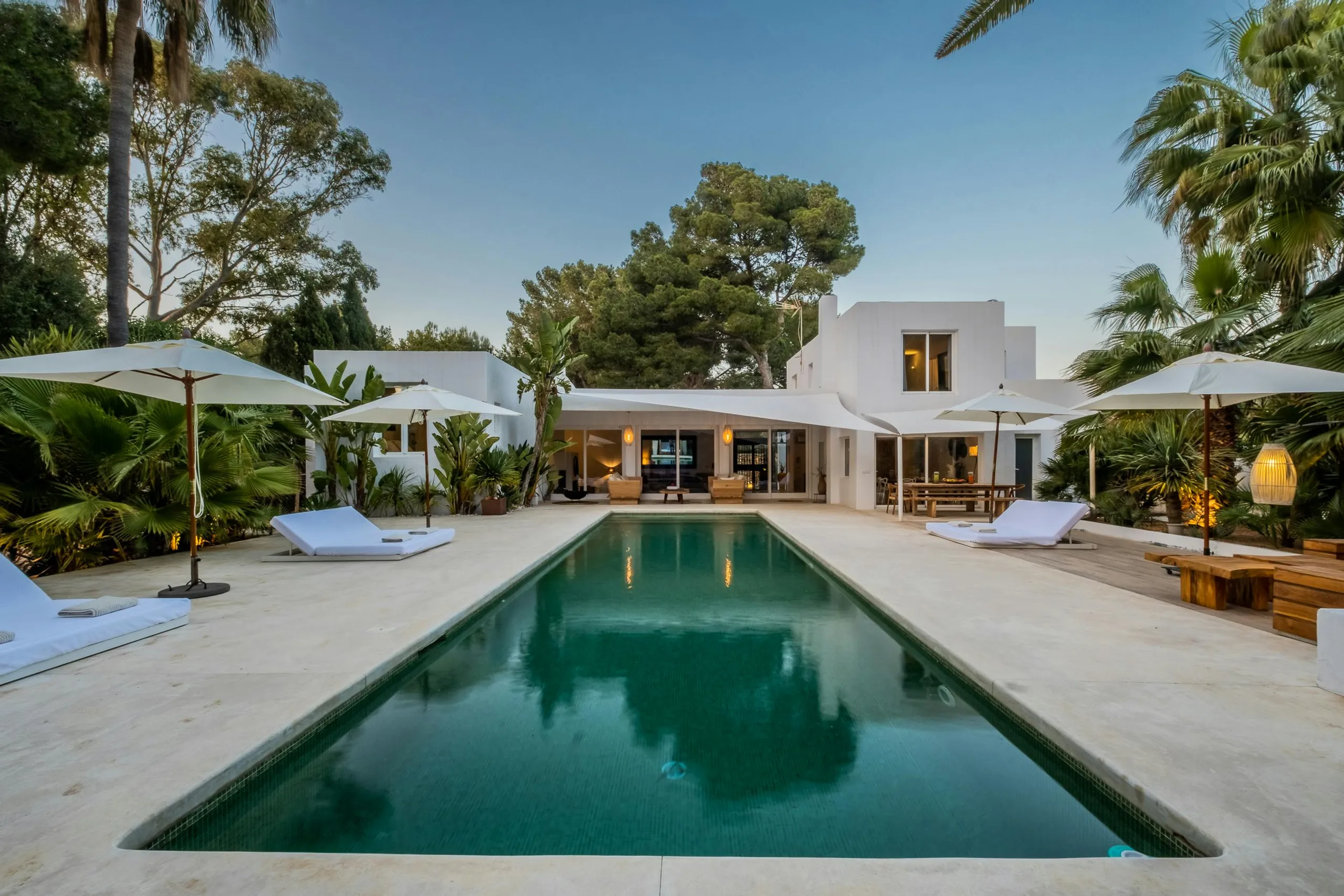 Splendid Spanish Villa in Ibiza with Private Pool and Firepit — photograph 2