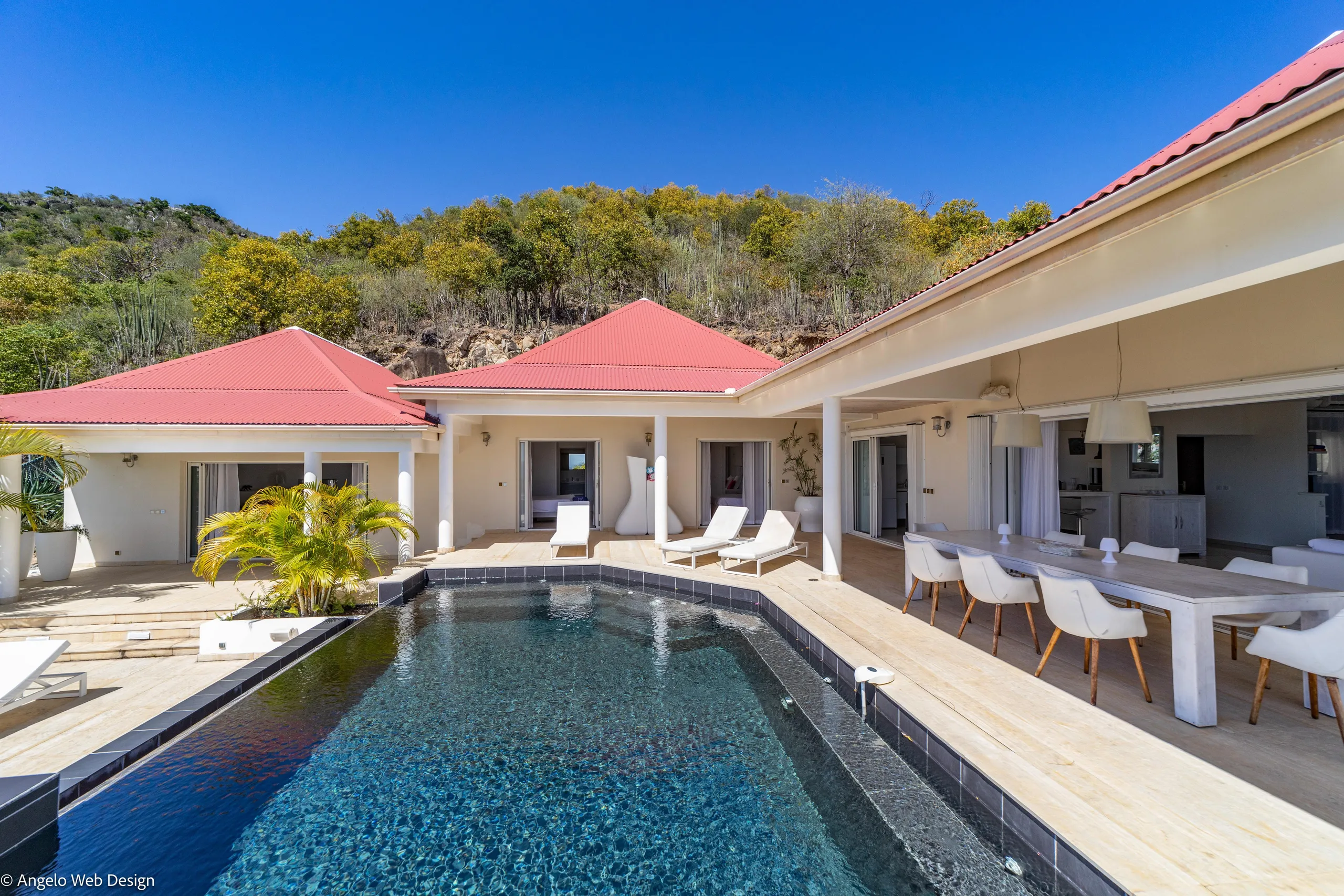 Harbor Front View Villa with Infinity Pool in Gustavia, St. Barths — photograph 2