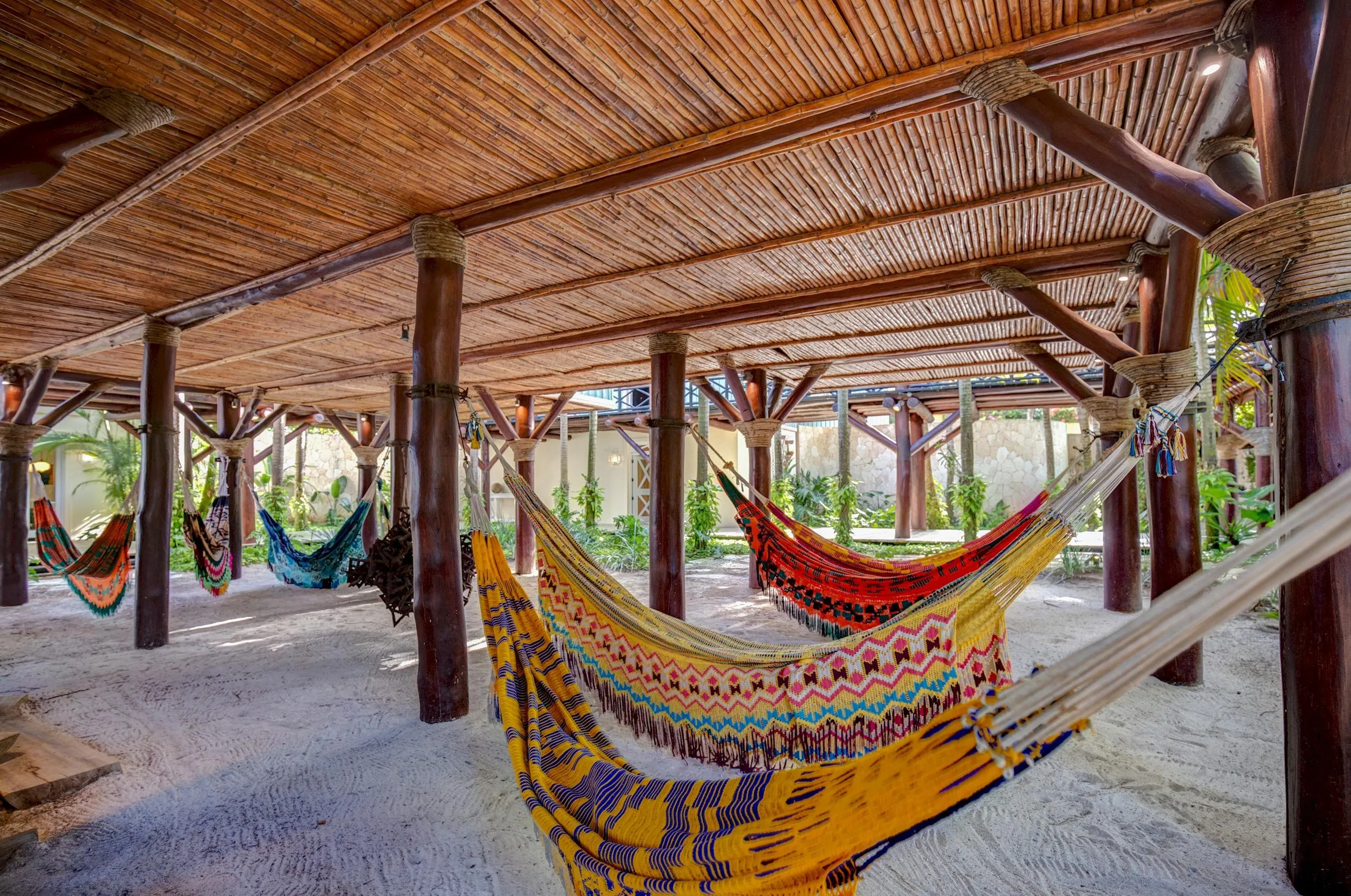 Top-Featured Caribbean Villa with Private Pool with Sea Views — photograph 9