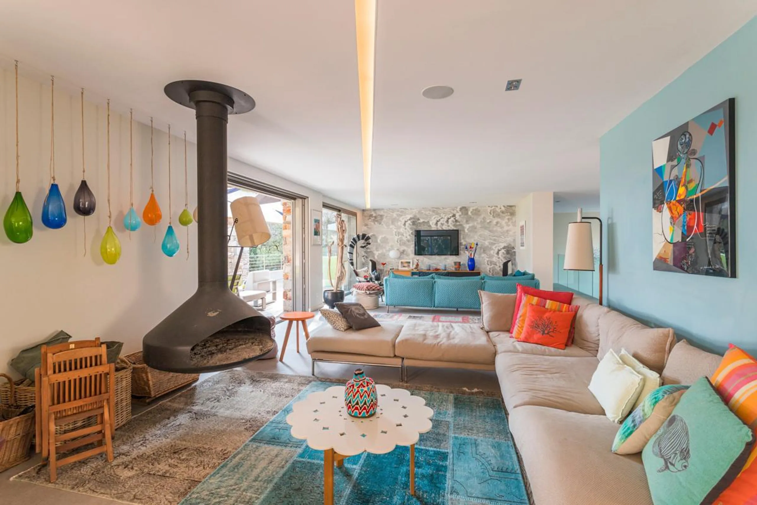 Deluxe Spacious Villa with Pool and Gaou Bay Nearby — photograph 12