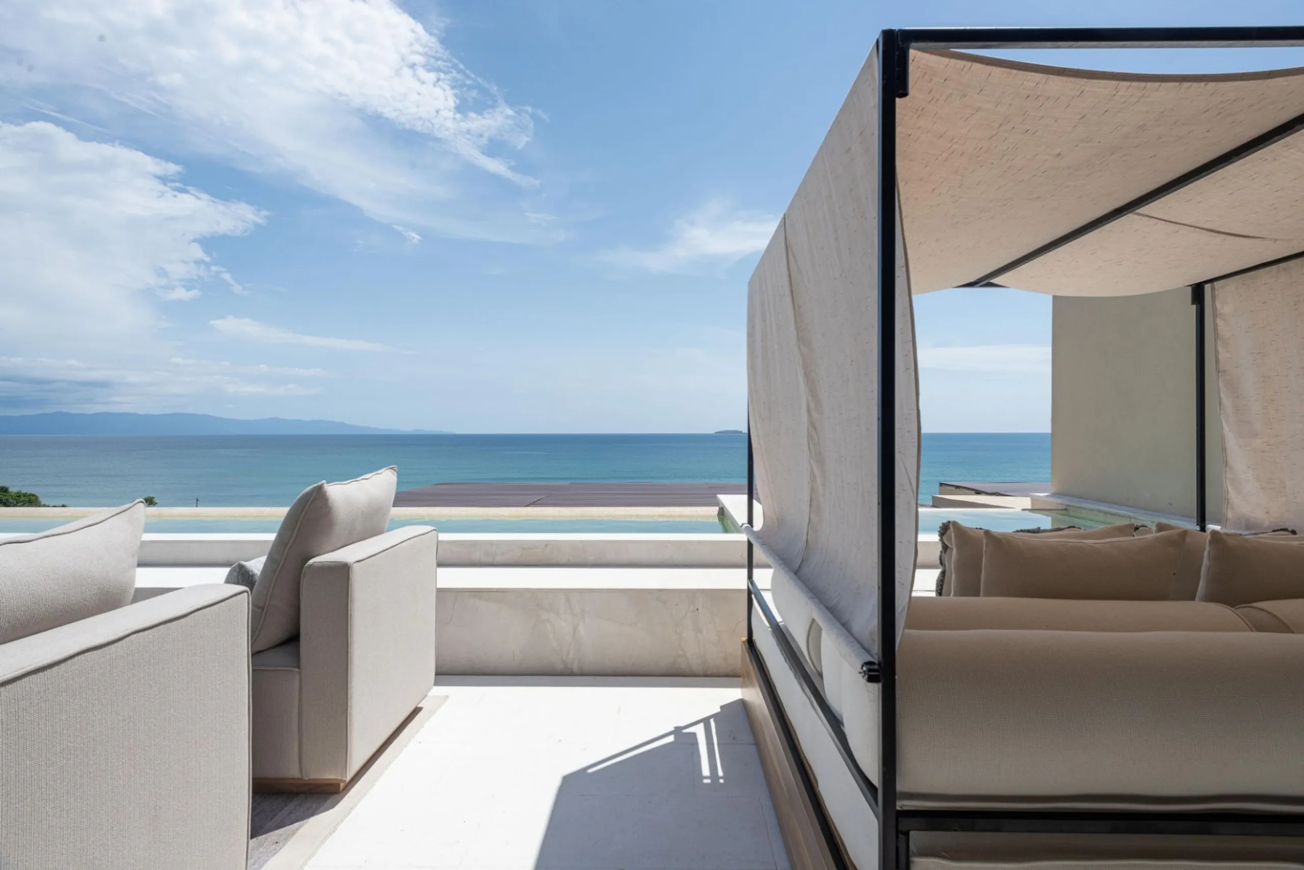Tranquil Punta de Mita Oceanview Penthouse with Dual Infinity Pools & Rooftop Oasis — photograph 5