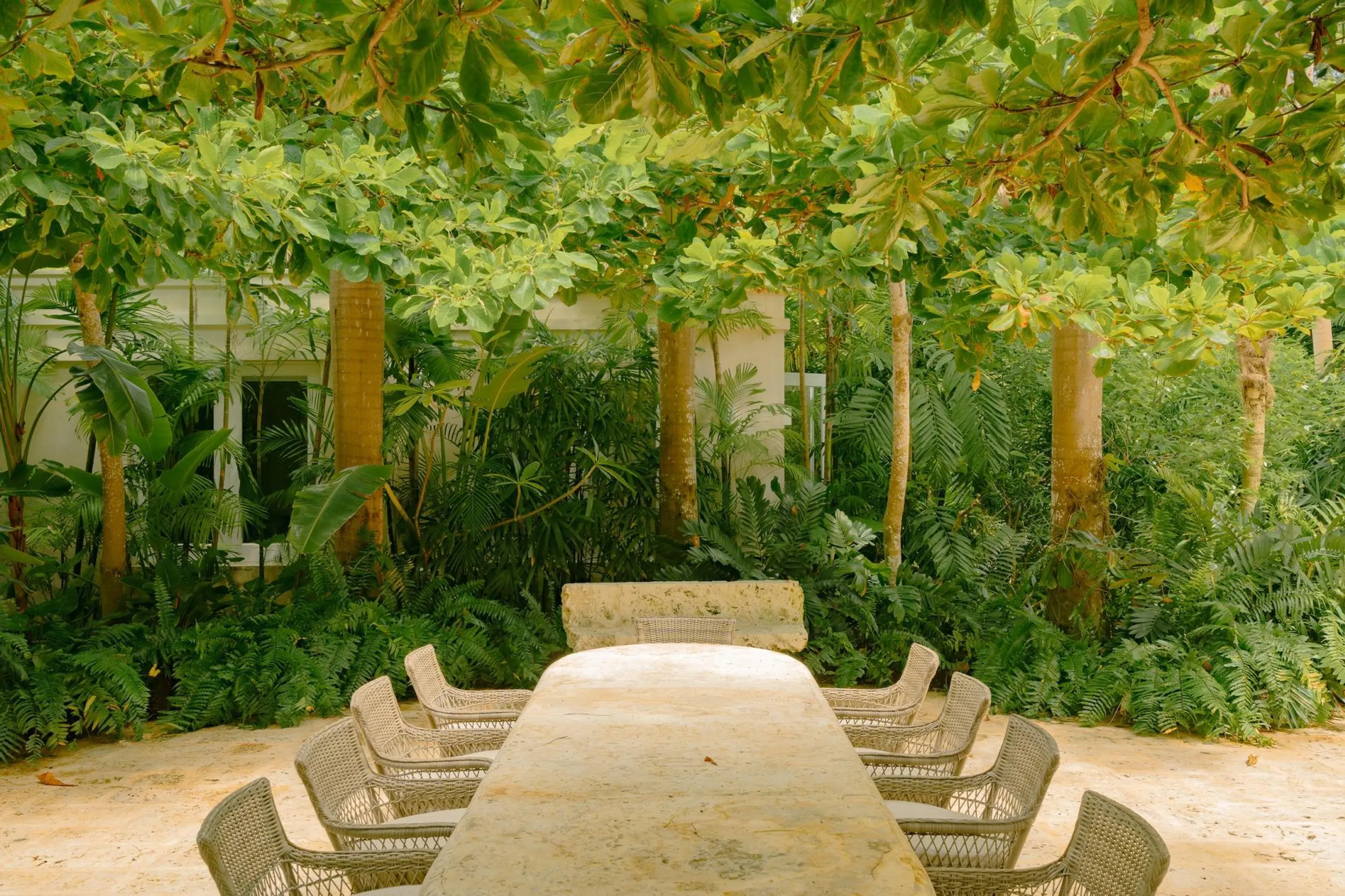 Outstanding Higuey Villa with Rejuvenating Pool and Stunning Views — photograph 9