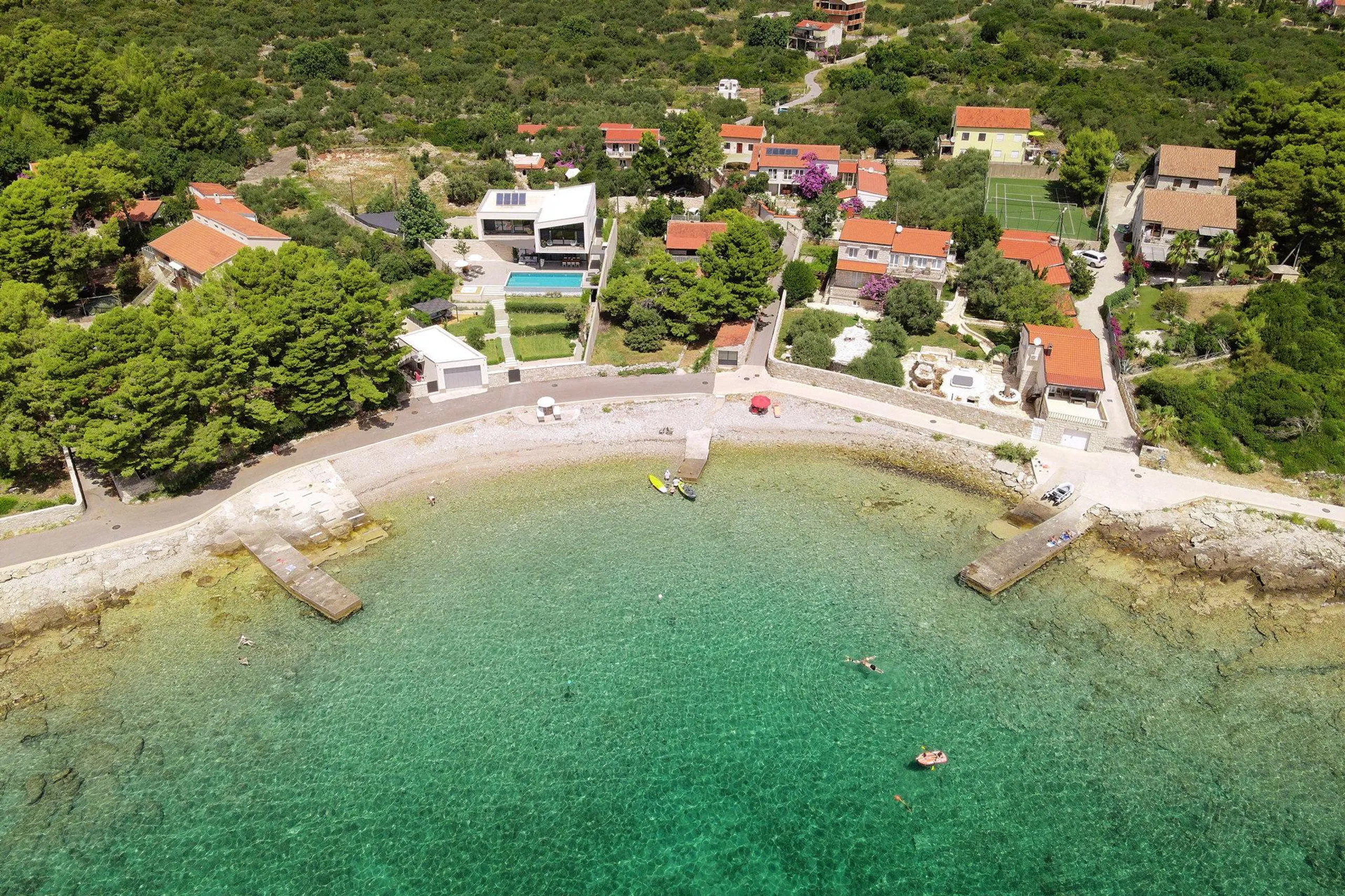 Magnificent Beachfront Haven on Pristine Hvar Island with Heated Infinity Pool and Panaromic Sea Views — photograph 5