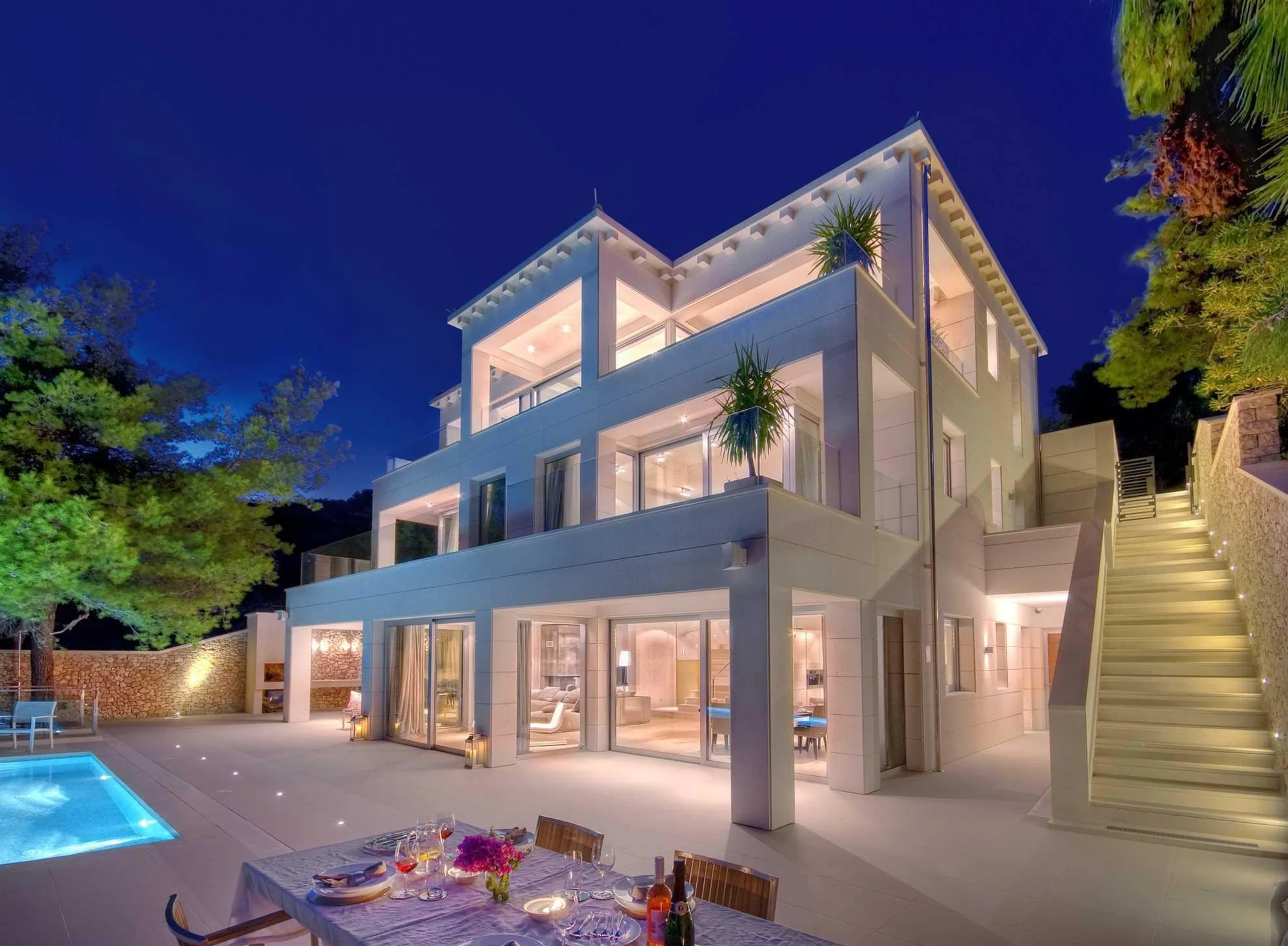 Premium 5-Bedroom Villa with Infinity Pool and Direct Sea Access on Brac Island — photograph 5