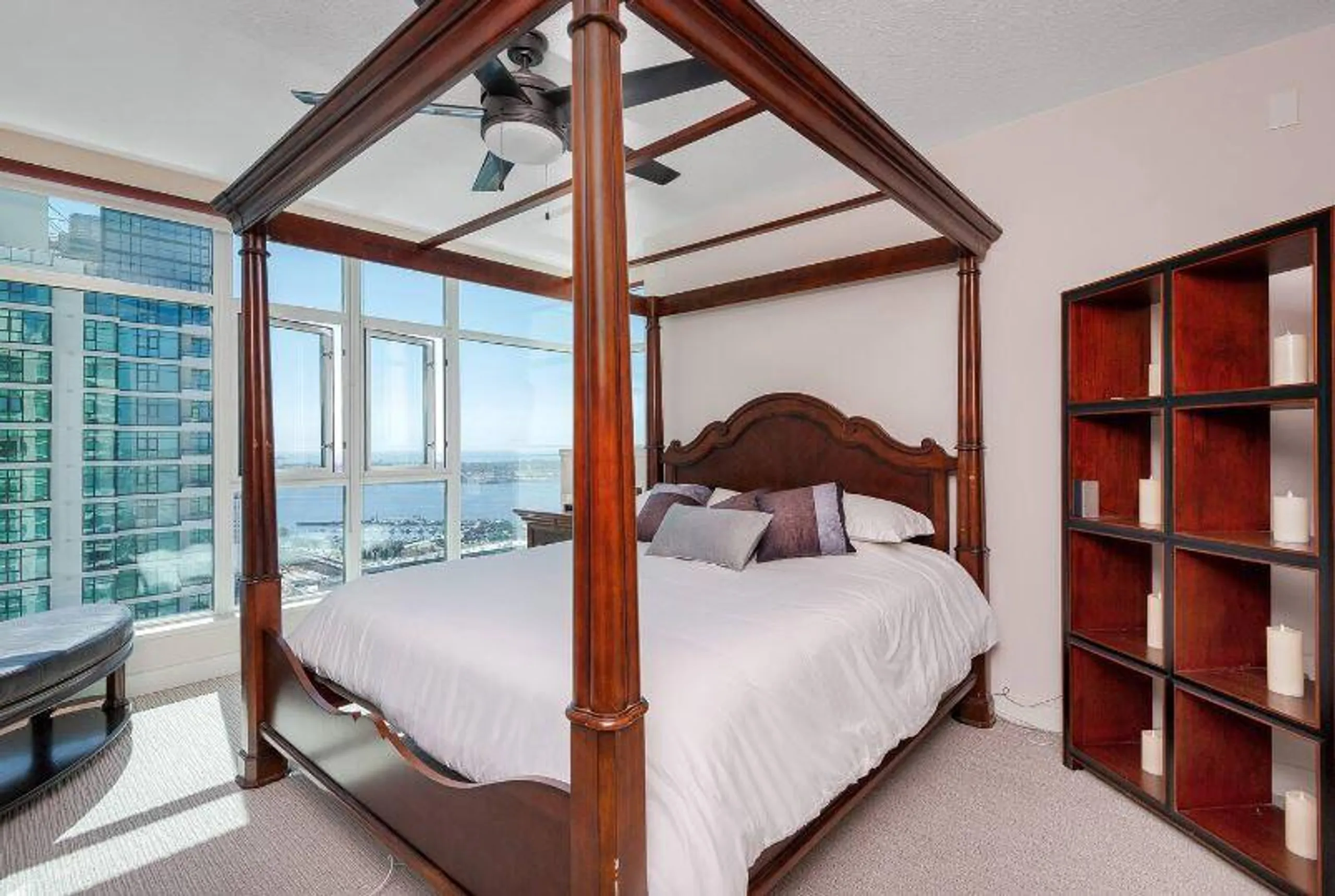 San Diego Ocean View Penthouse with Hot Tub and Amazing Views — photograph 7