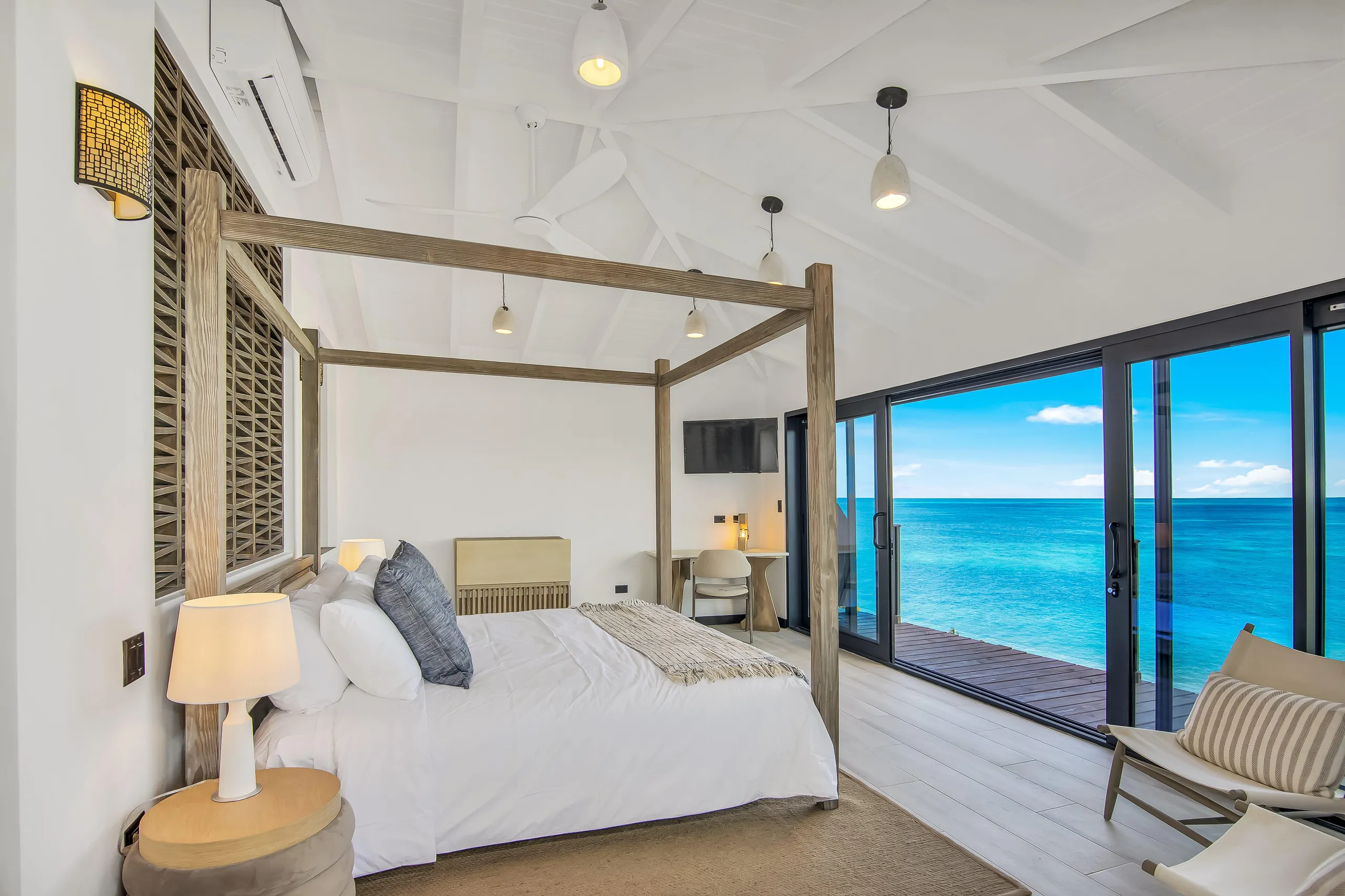 Posh Oeanfront 3Bedroom Villa with Spectacular Views — photograph 9