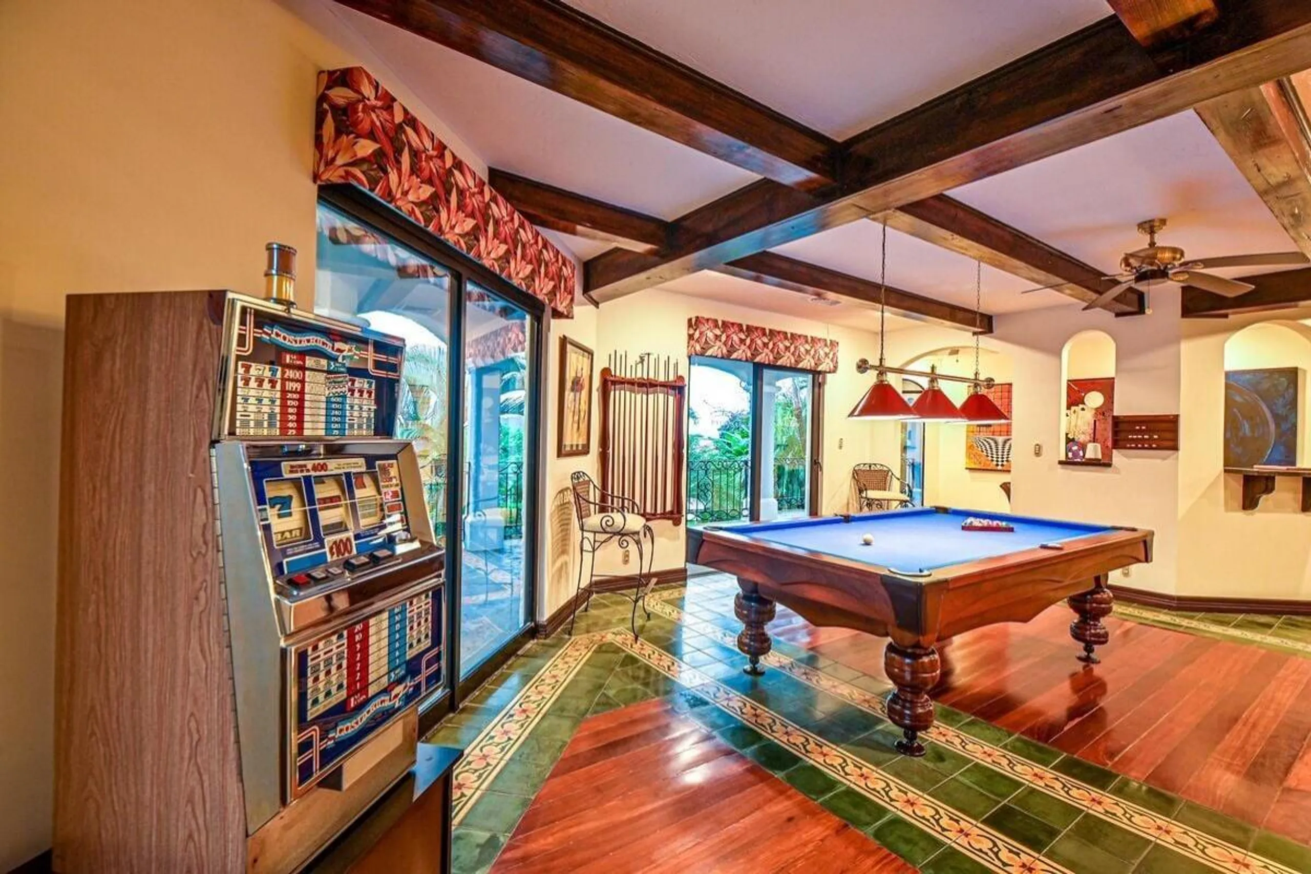 Tranquil Hillside Villa with Private Pool — photograph 10