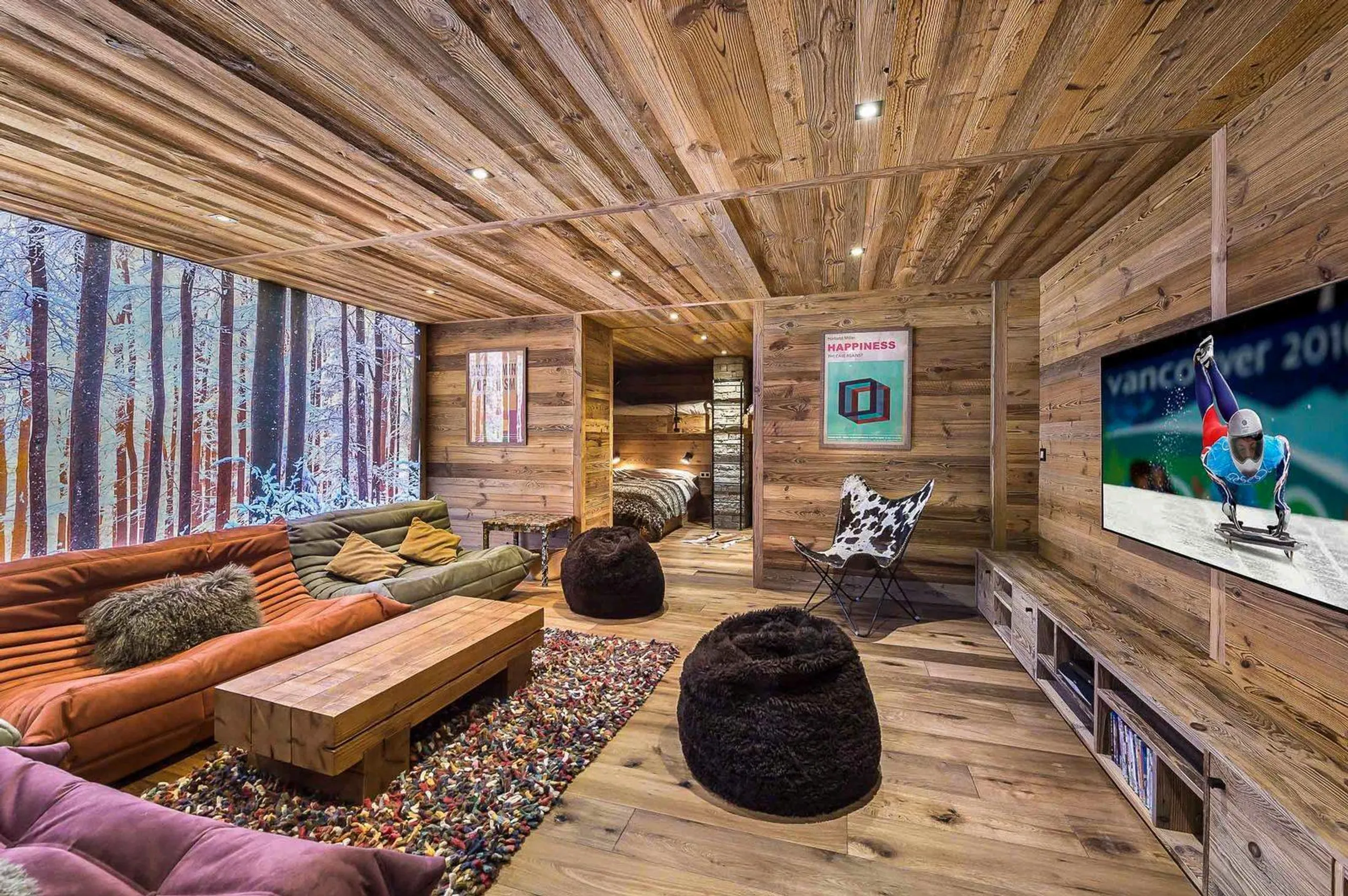 Stunning 6-Bedroom Chalet with Outdoor Jacuzzi and Scenic Views — photograph 10