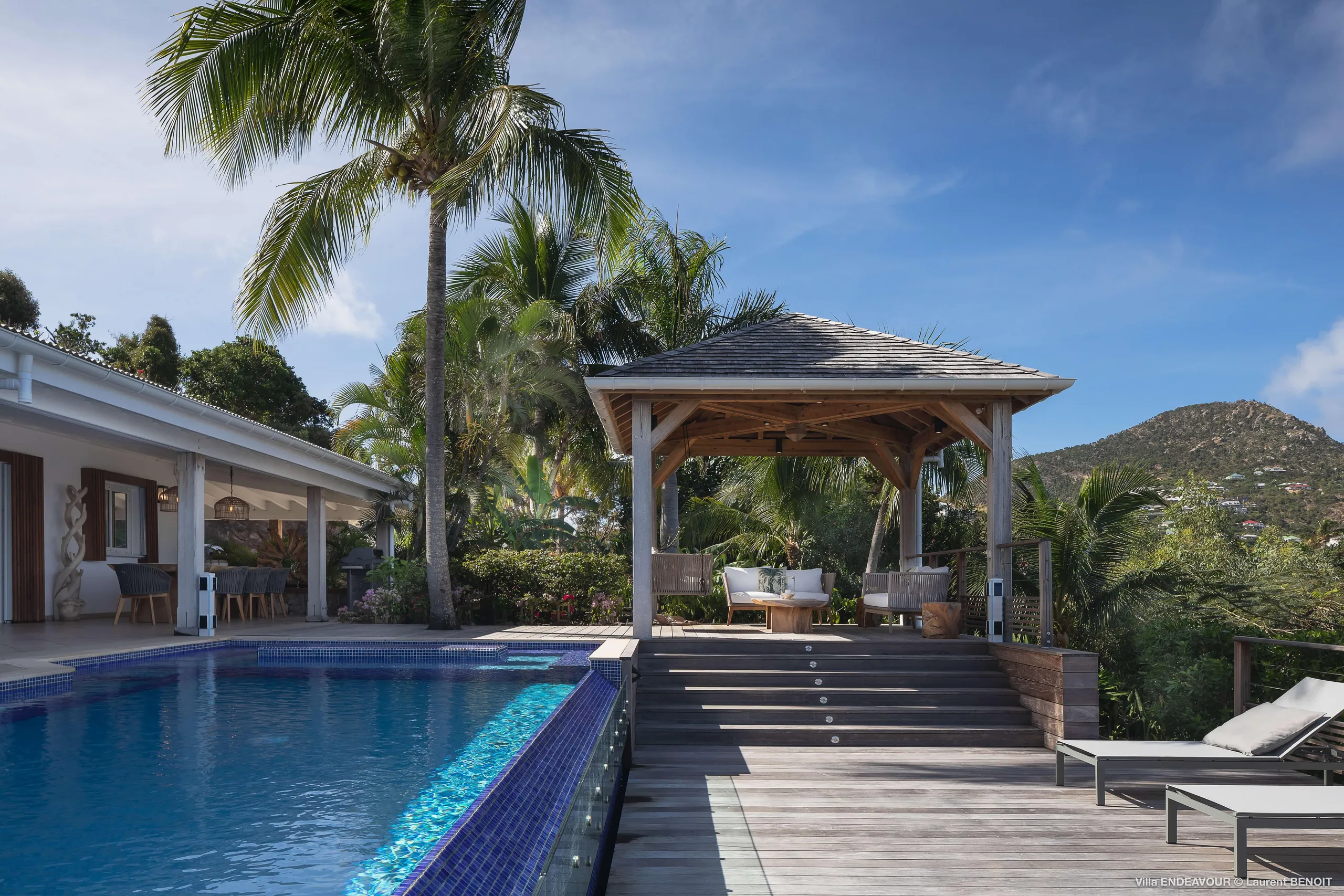 Secluded Exquisite Villa with Private Pool and Mesmerizing Ocean Views — photograph 6