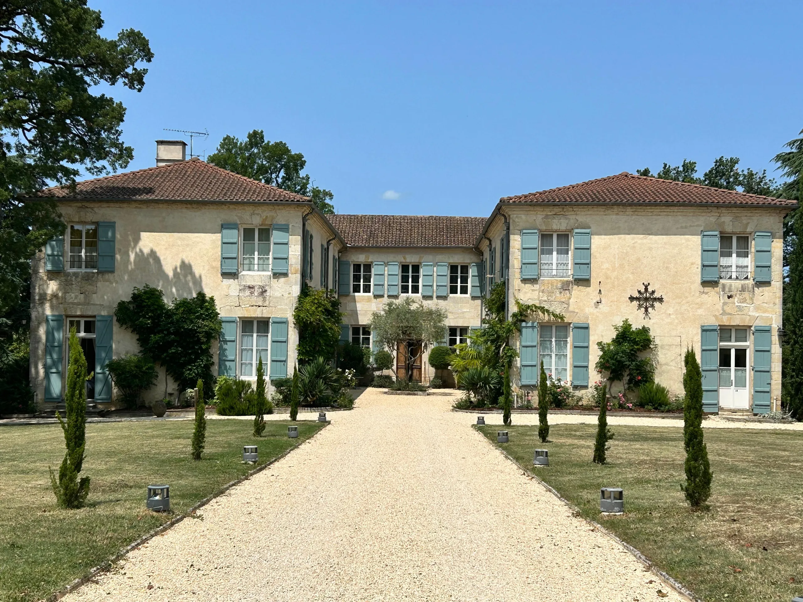 Gascony Hidden Luxury Retreat with 8-BR and Outdoor Pool — photograph 9