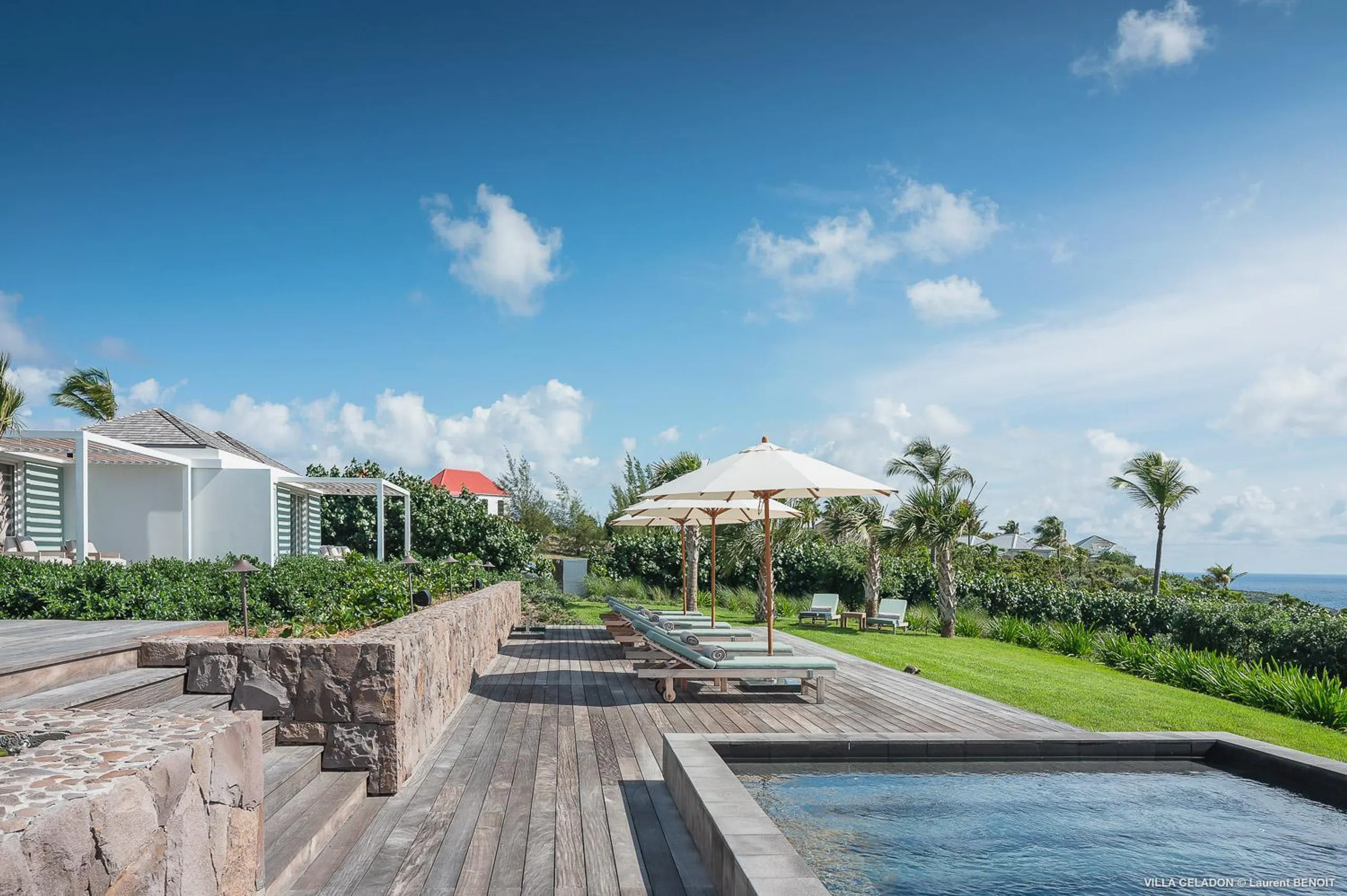 Opulent Oceanview Villa with Private Pool and Gazebo, Mont Jean