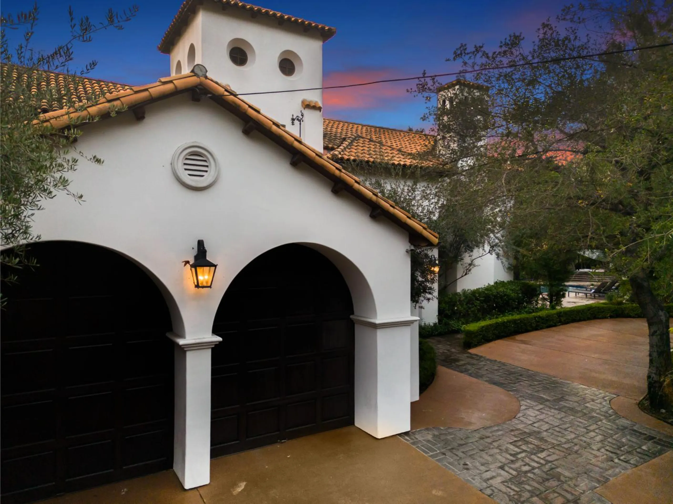 Traditional Spanish Estate with Private Pool — photograph 9