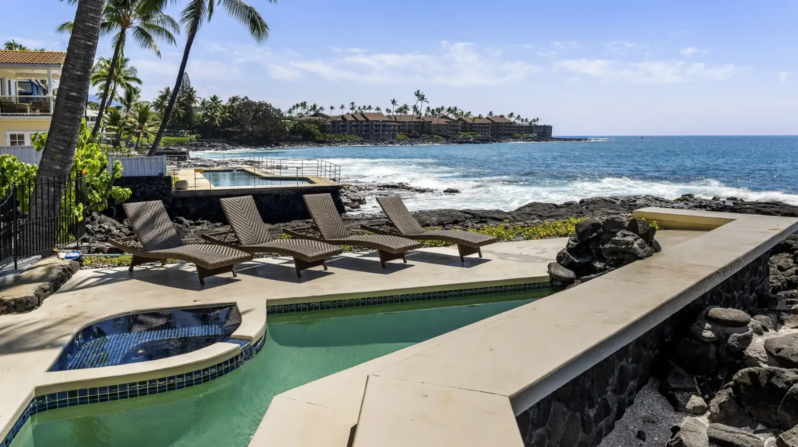 Big Island Plantation Luxury Villa with Beautiful Ocean Views — photograph 8