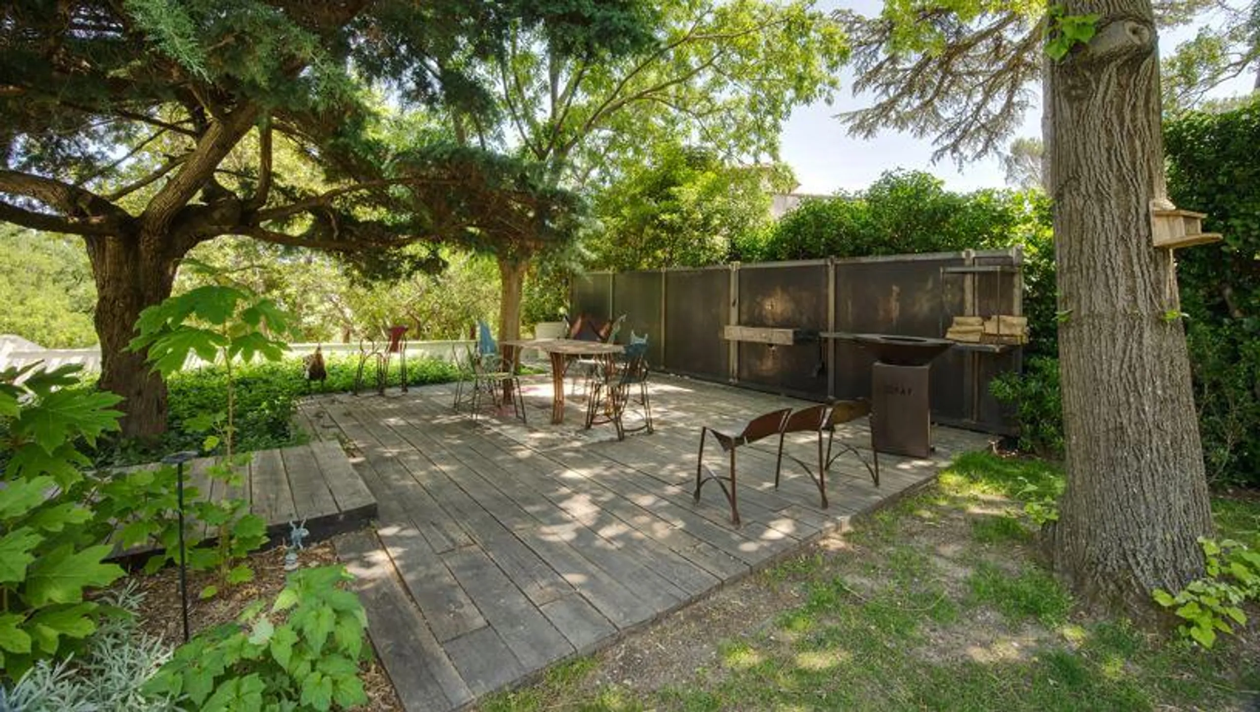 Provencal Bliss Retreat with Private Pool, and Scenic Golf Cart Adventures — photograph 4