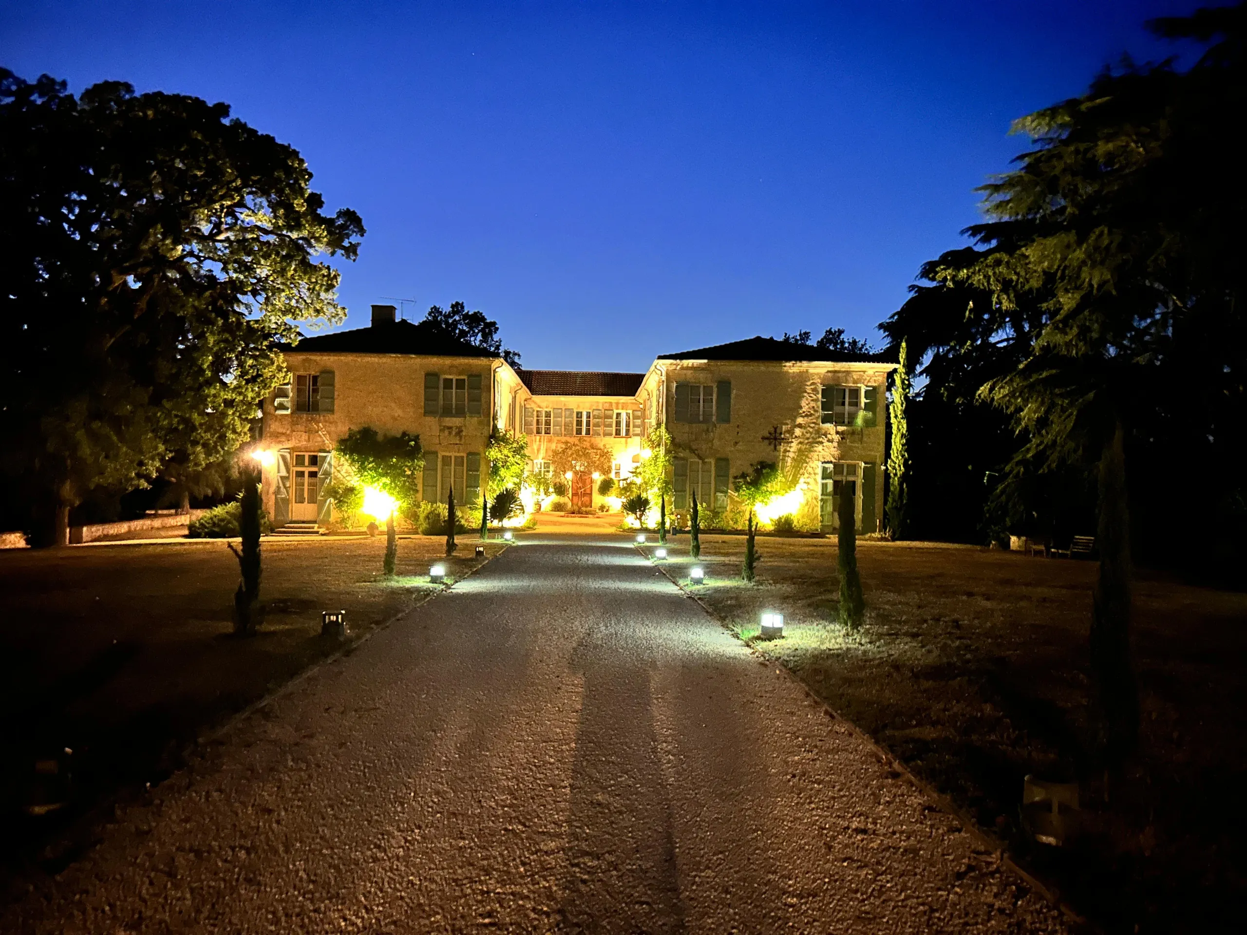 Gascony Hidden Luxury Retreat with 8-BR and Outdoor Pool — photograph 7