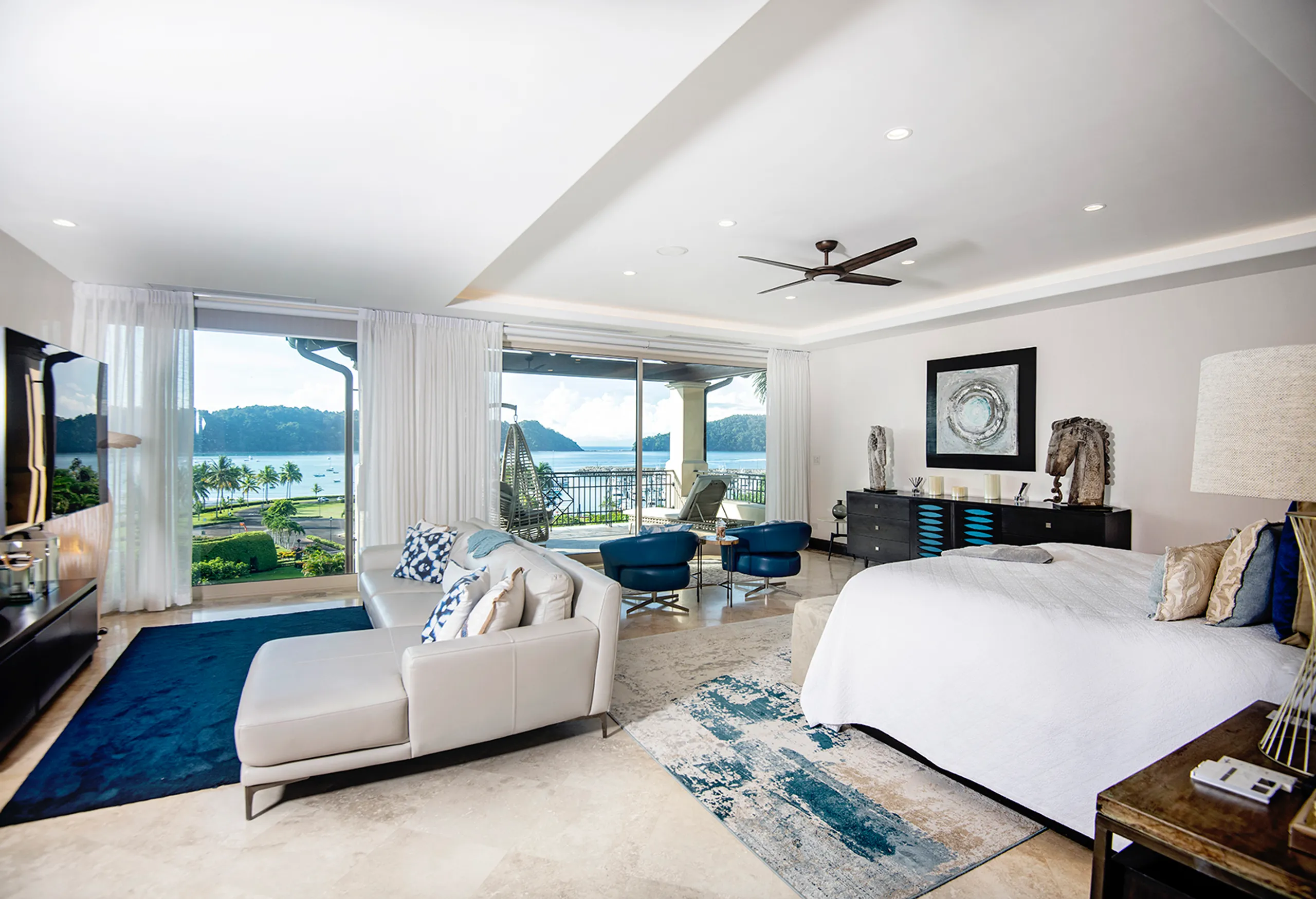 Elegant Costa Rica Villa with Private Pool, Overlooking Los Sueños Marina and Herradura Bay — photograph 8