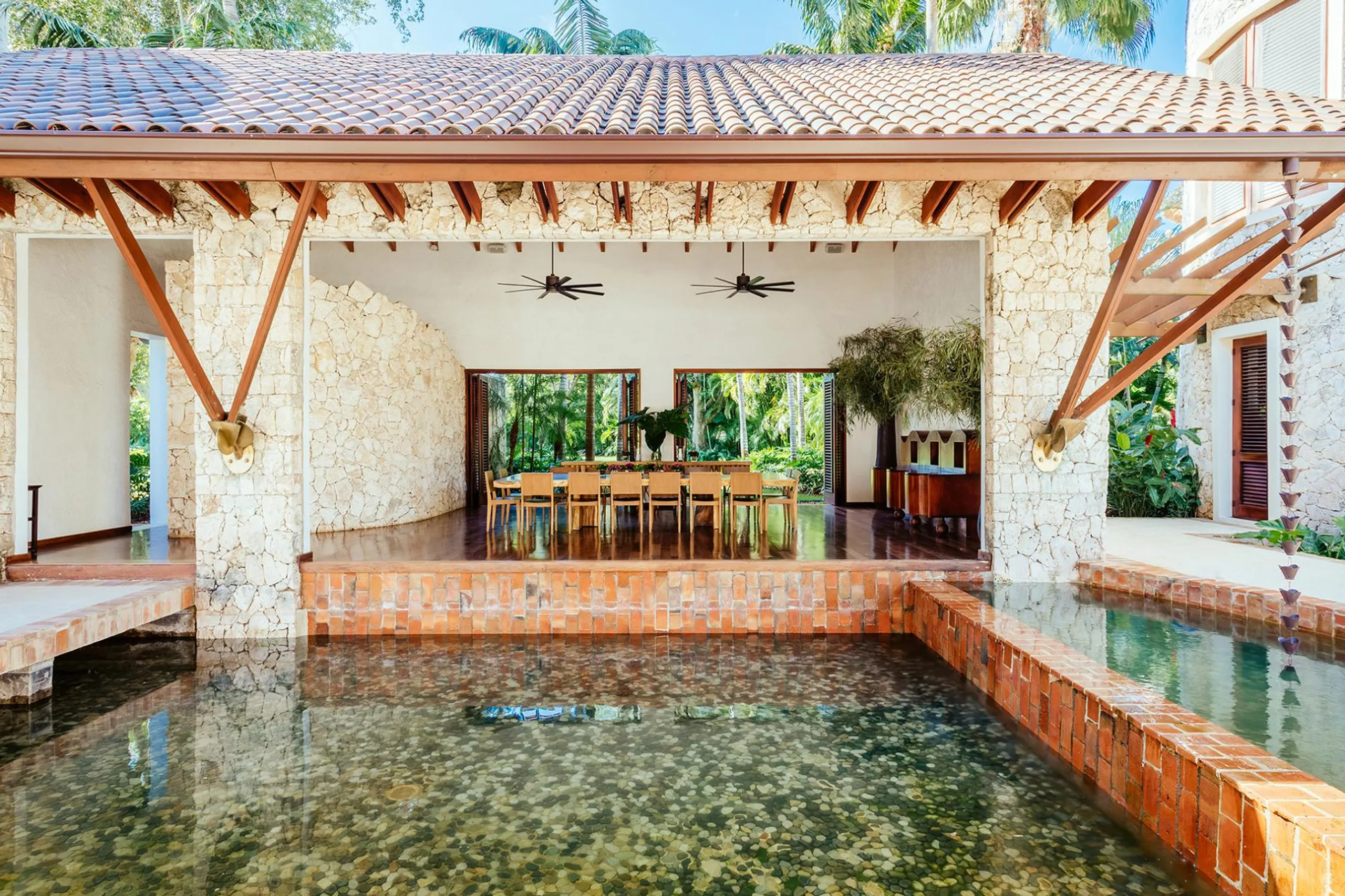 Elite Casa de Campo Sanctuary with Private Pool and Majestic Sea Views — photograph 10