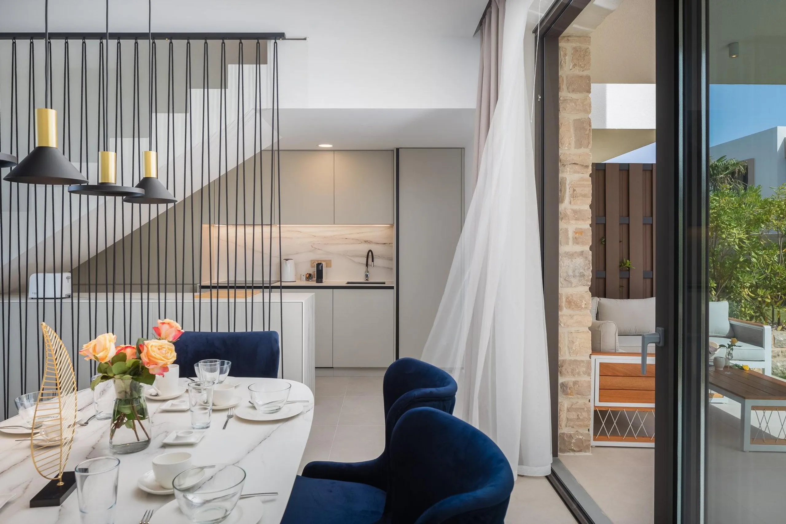 Fantastic Modern Villa with Private Pool and Sea Views — photograph 12