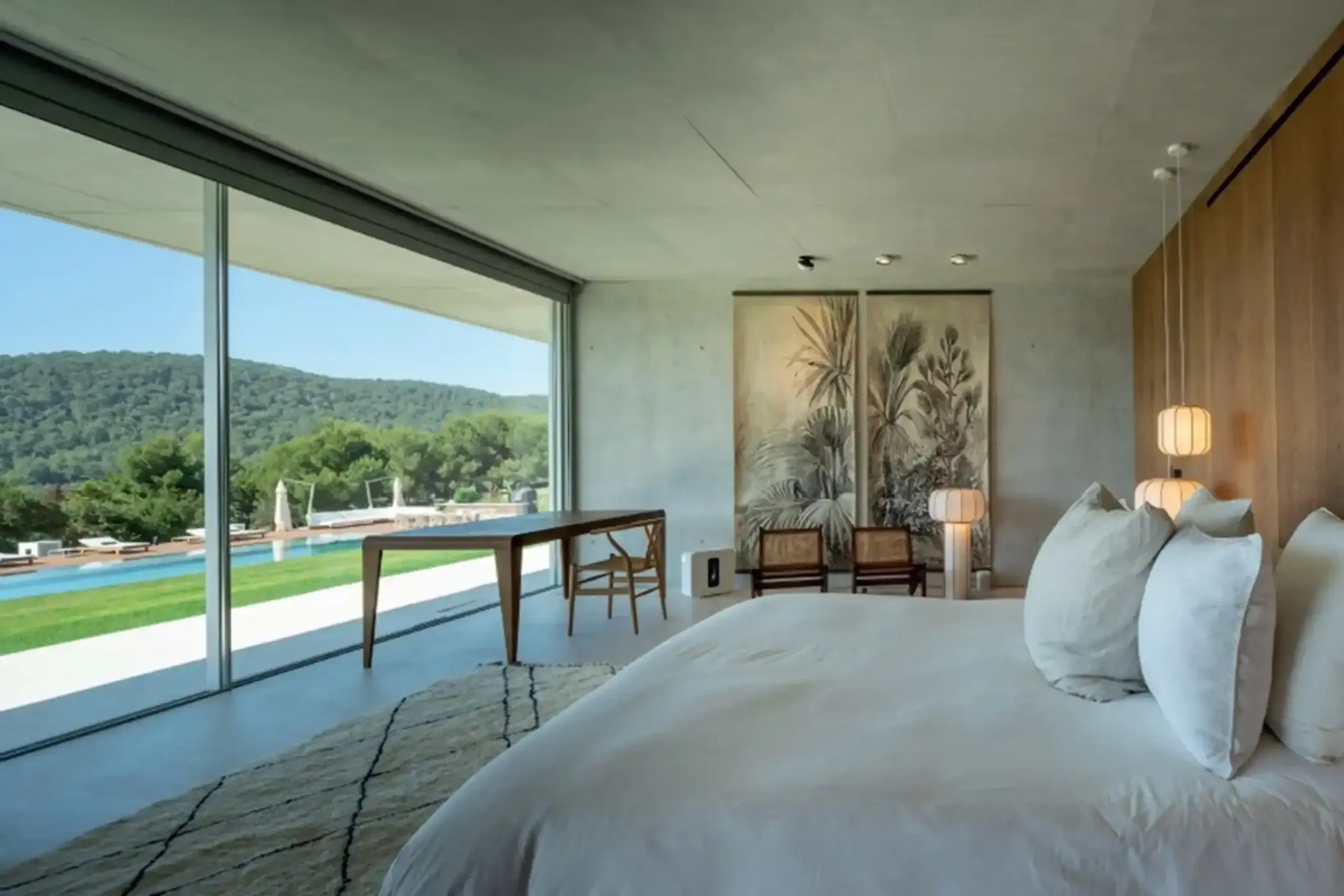 Stunning Contemporary Villa in Ibiza with Heated Pool, Sauna and Jacuzzi — photograph 10