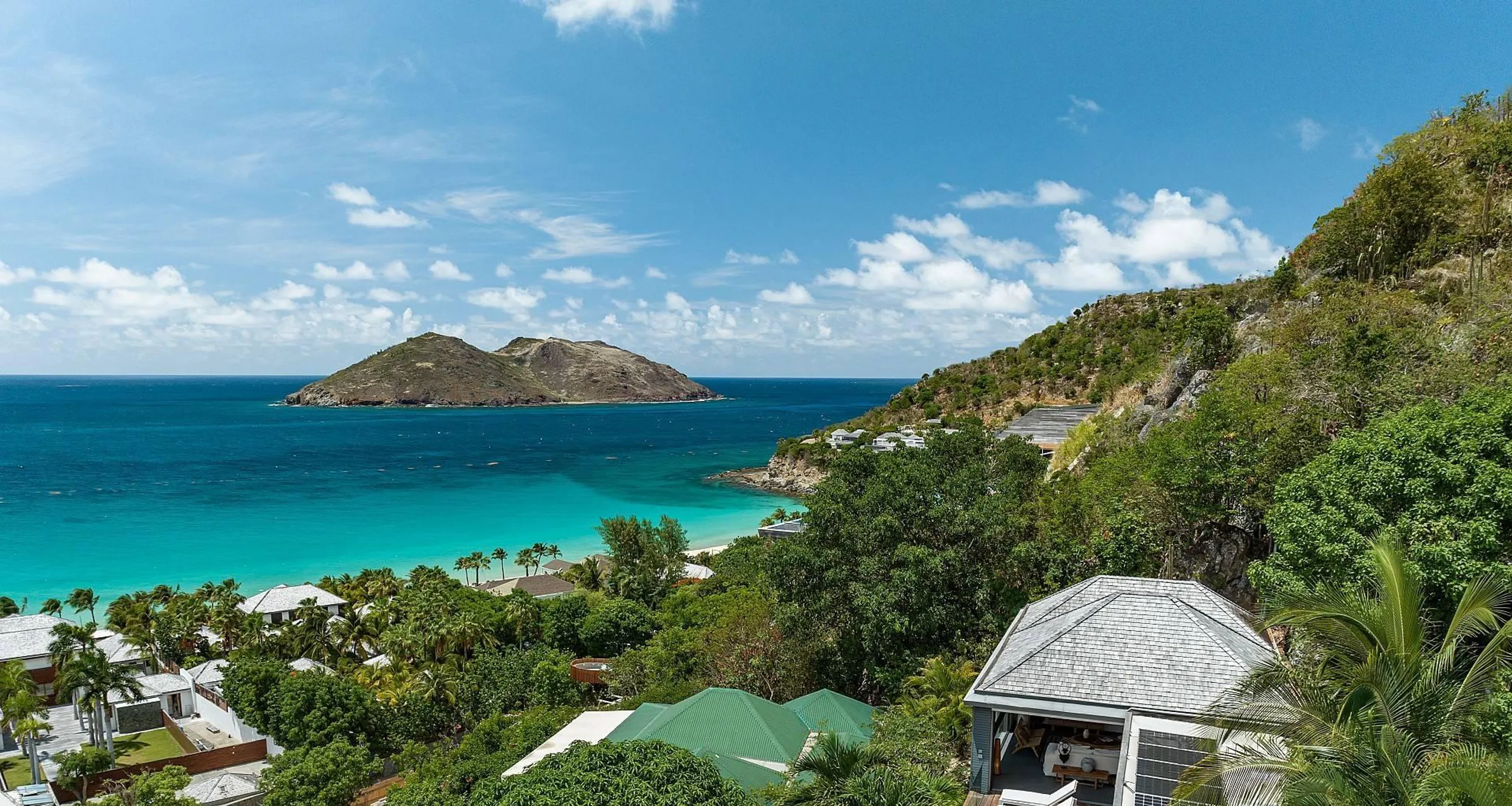 Elegant View Estate with Private Pool and Sweeping Ocean Views, Flamands