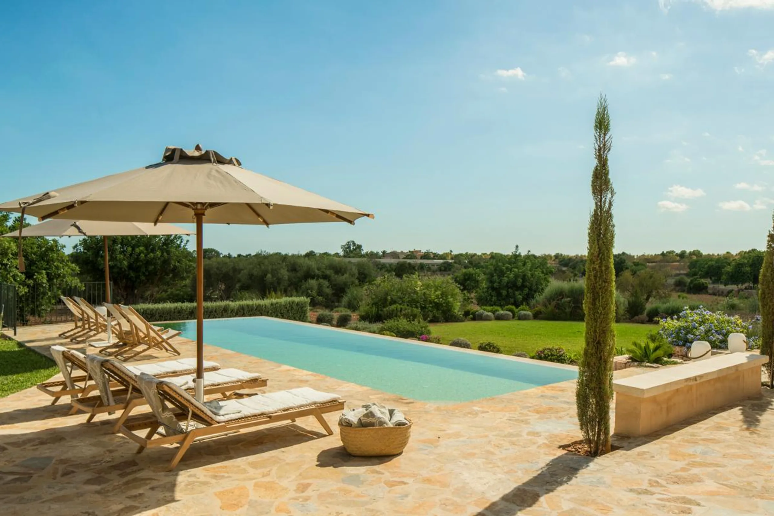 Refined Rustic 5-Bedroom Villa with Private Infinity Pool and Mondragó Nature Reserve Views — photograph 2