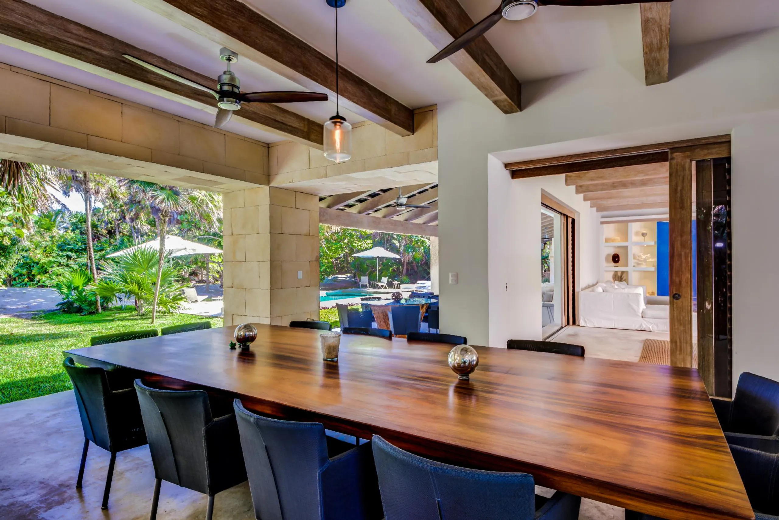 Luxury Tulum Lagoon Estate with Private Pool in Lush Oasis — photograph 8