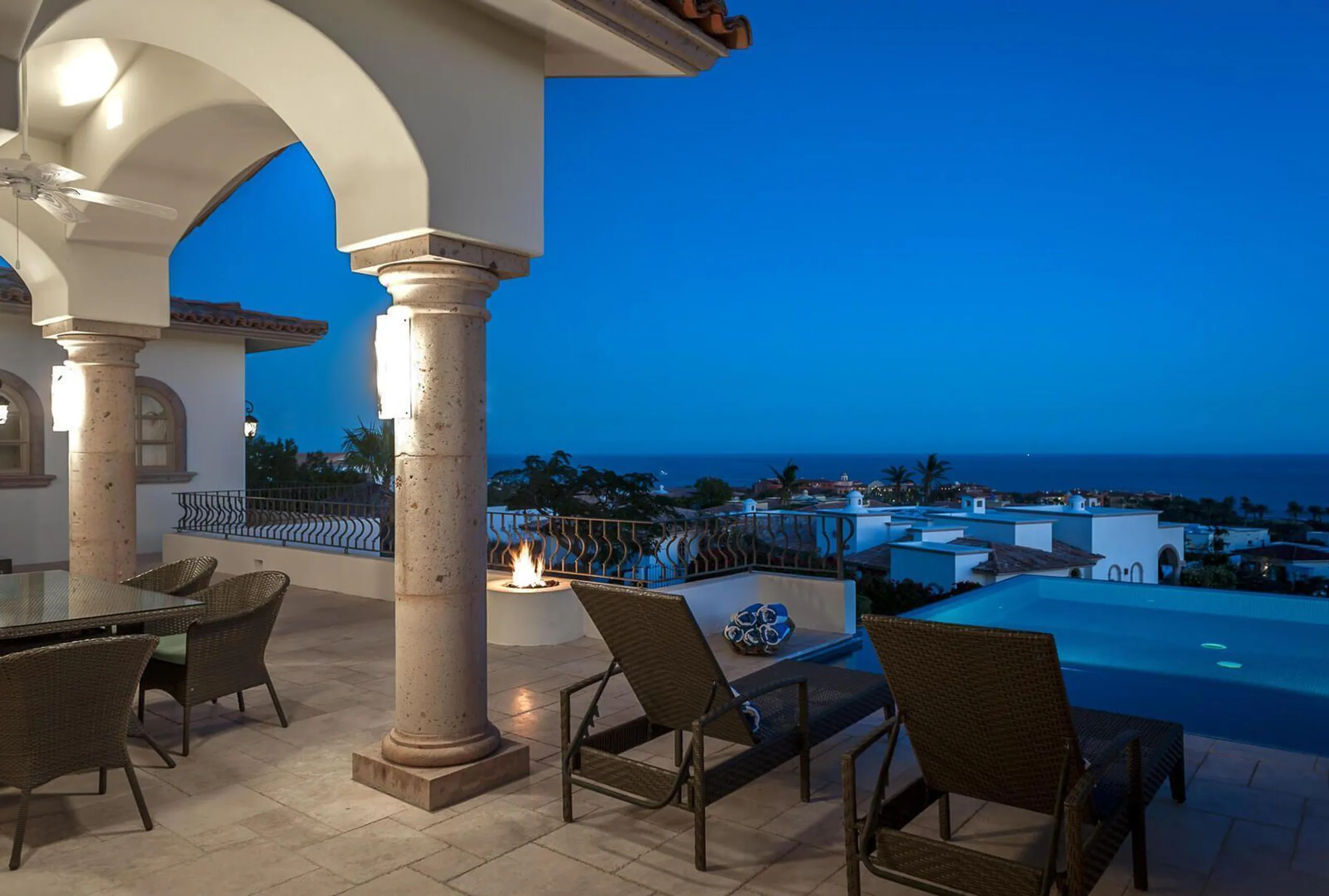 Cabo Del Sol Luxury Villa with Infinity Pool and Ocean Views — photograph 8
