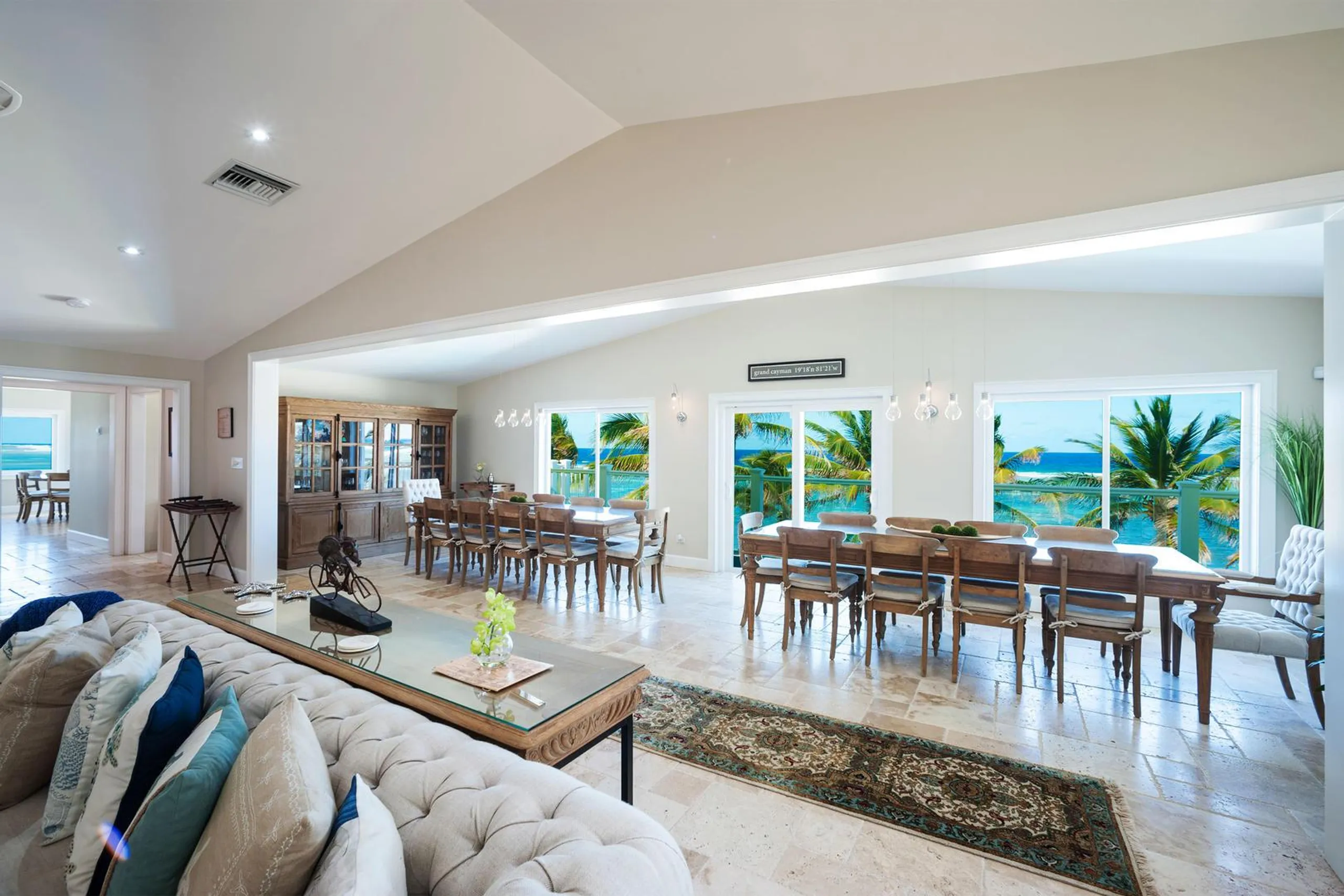 Grand Cayman Reef Villa with Private Pool and Ocean Views — photograph 11
